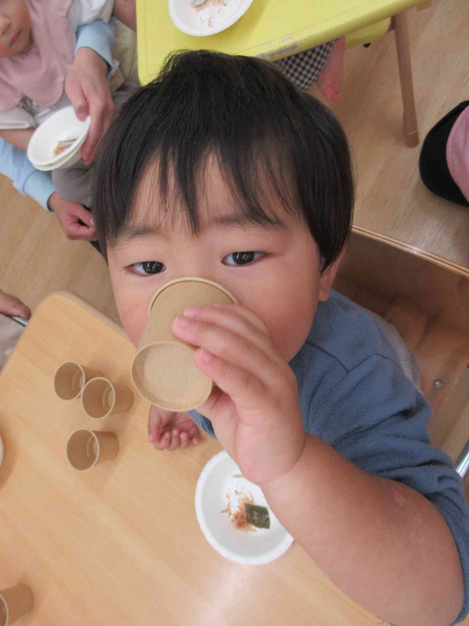 だし汁をゴクゴク(#^^#)