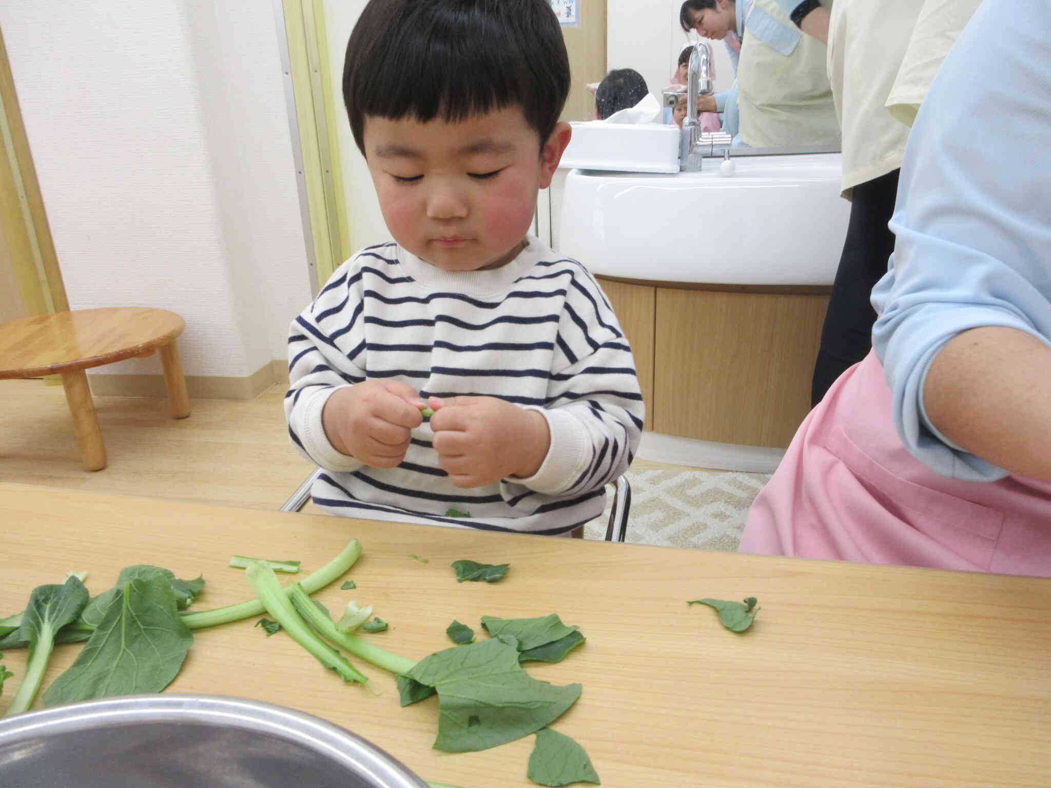 小さくちぎらないとね・・・