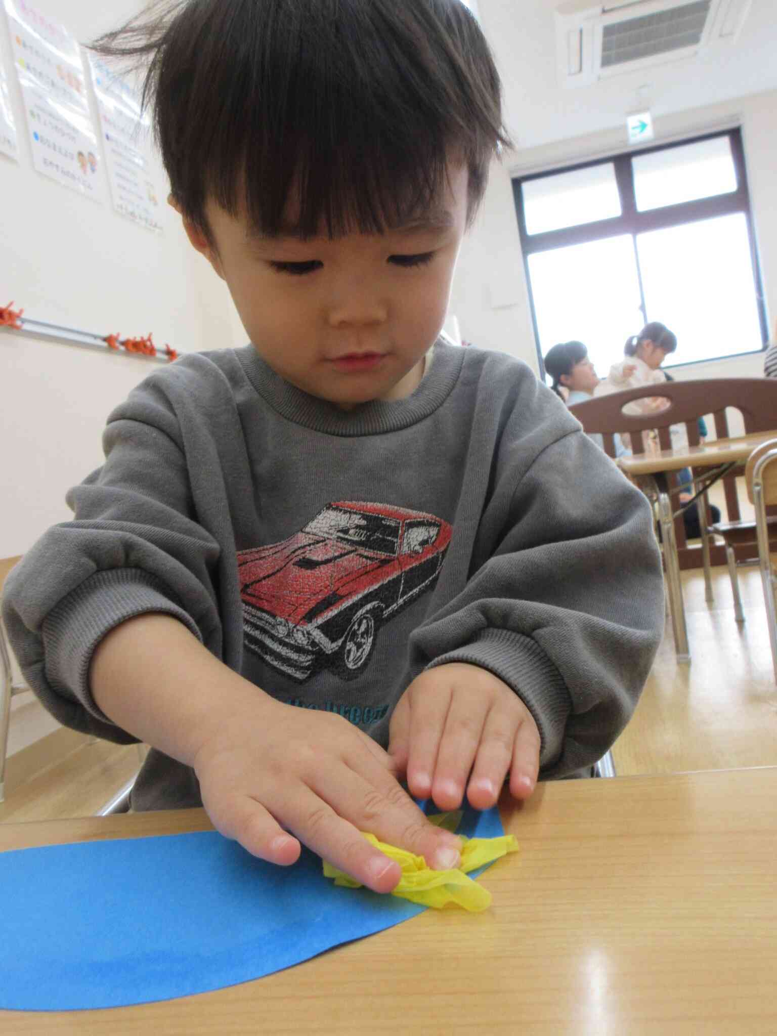 はじから丁寧につけています・・・(^^♪