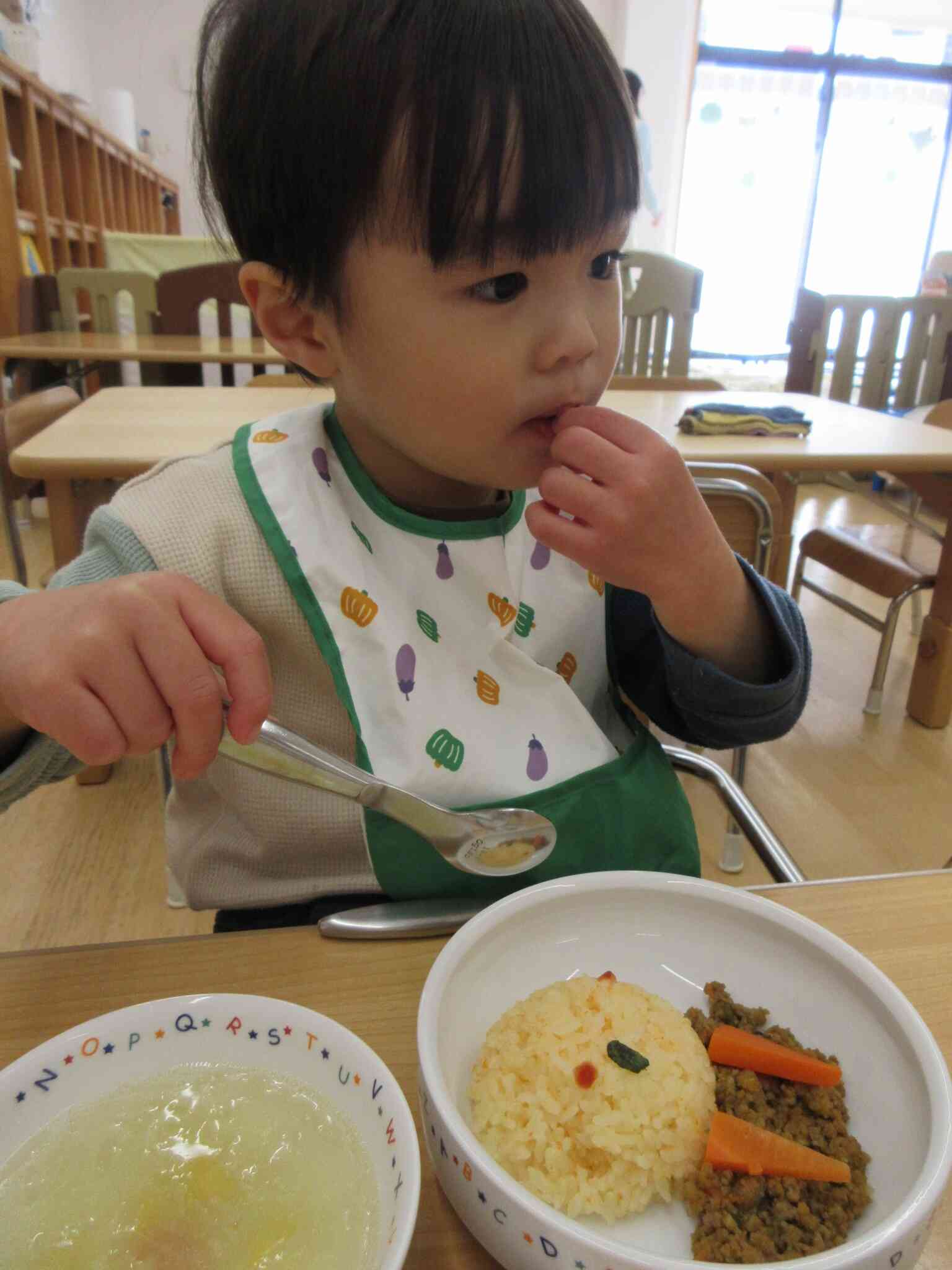 お顔の海苔から食べてみよう～