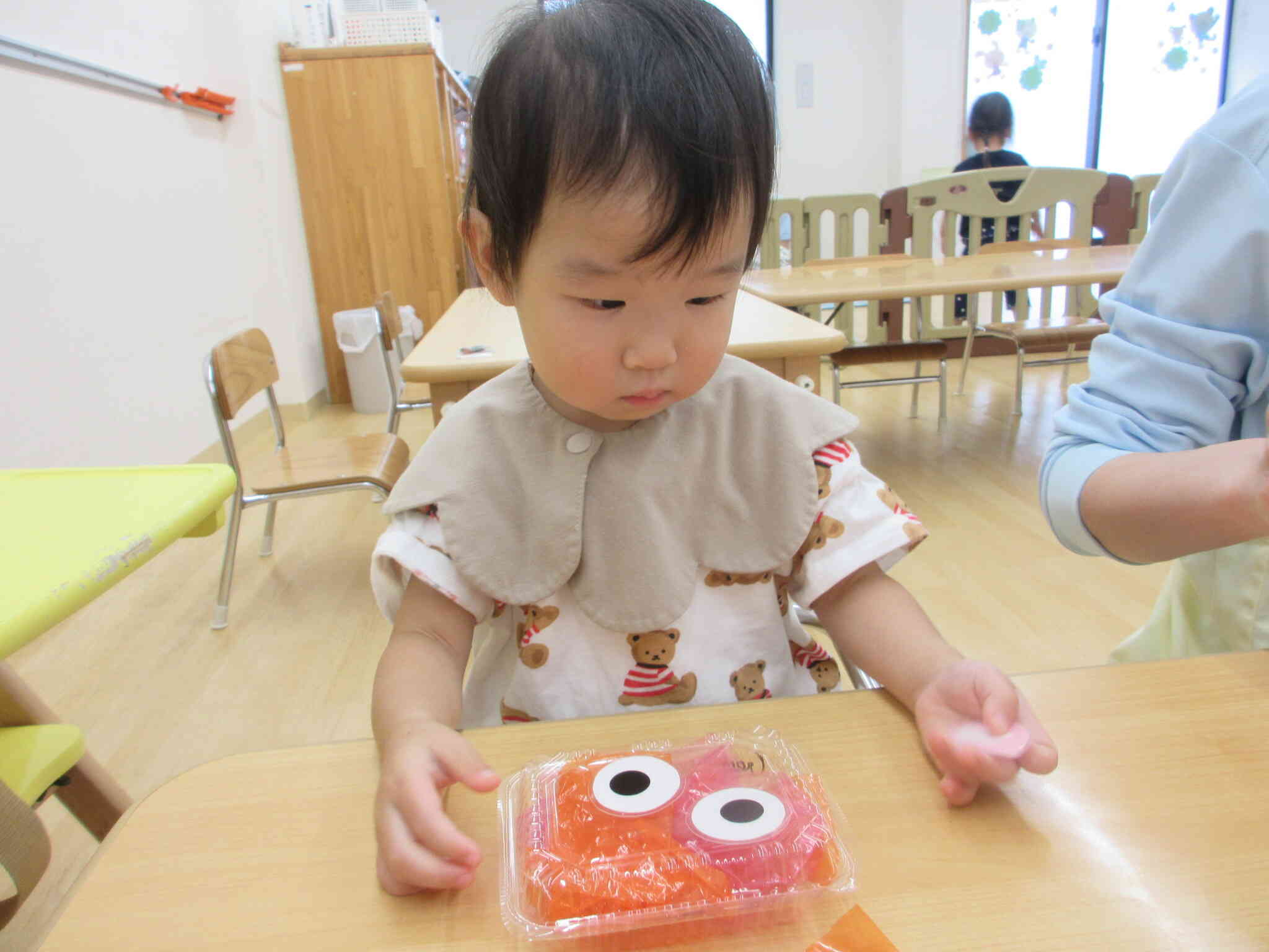 上手に目を貼ることが出来たね・・・(*^-^*)