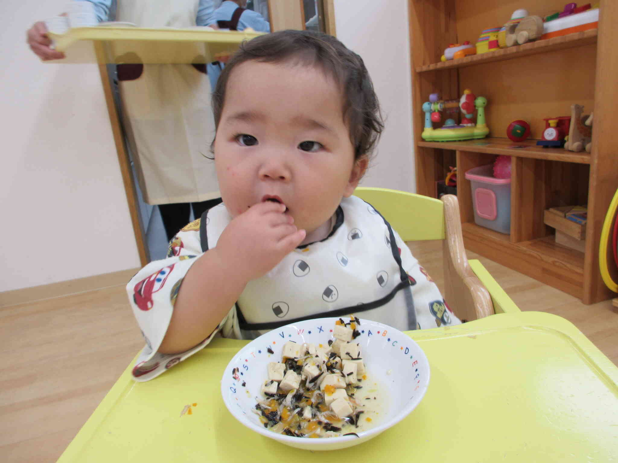 ご飯をモリモリ食べます！！