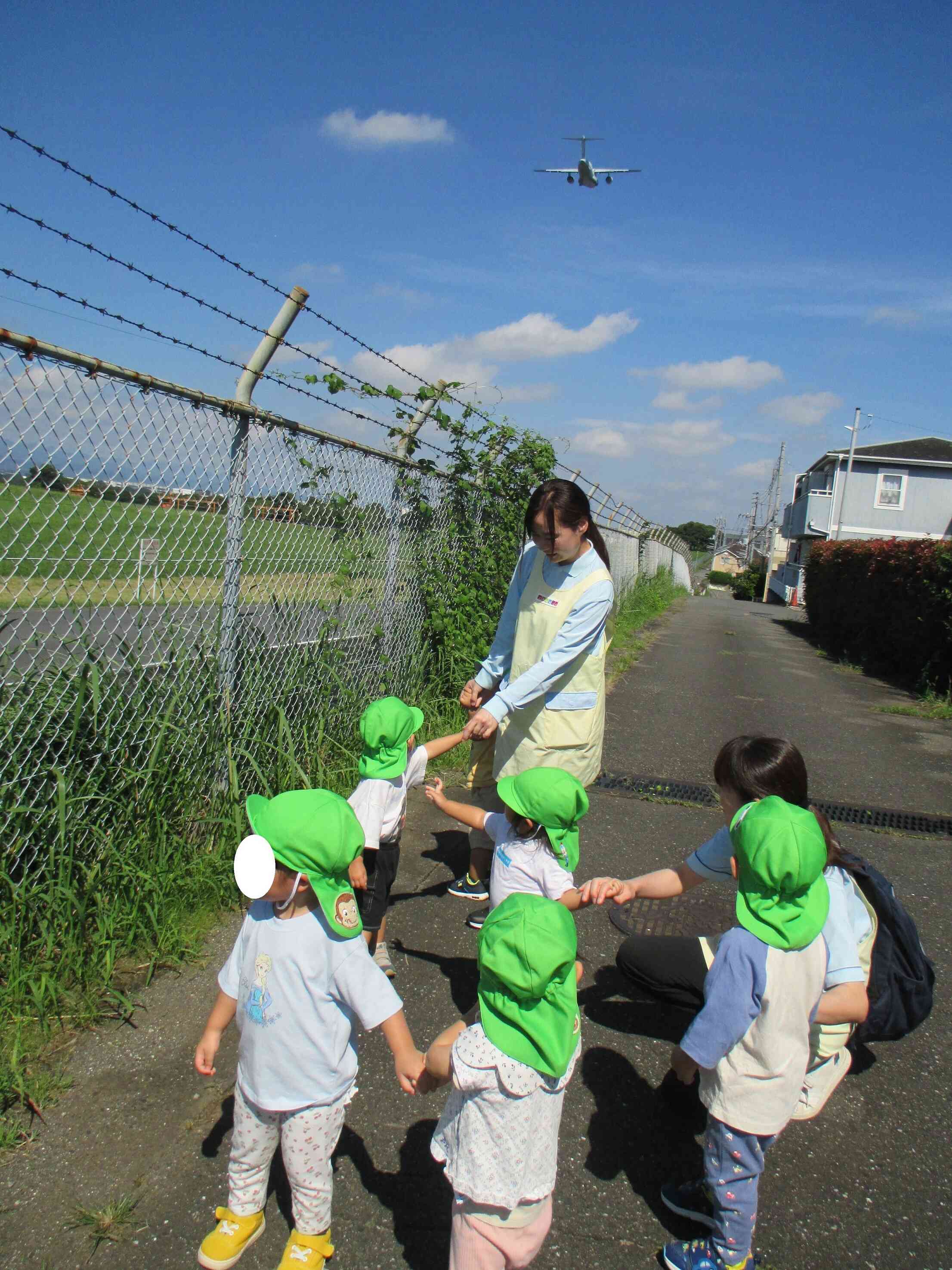 飛行機バイバイ～