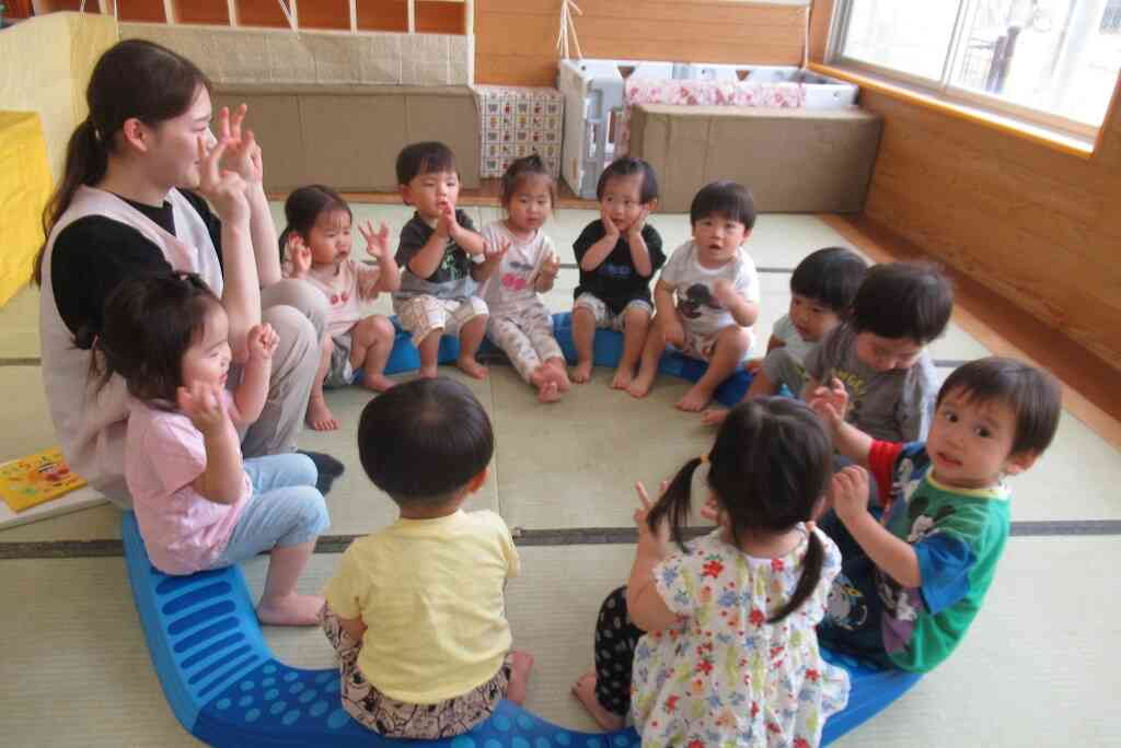 『お友だちと一緒に』（りすⅠ組・うさぎⅡ組）