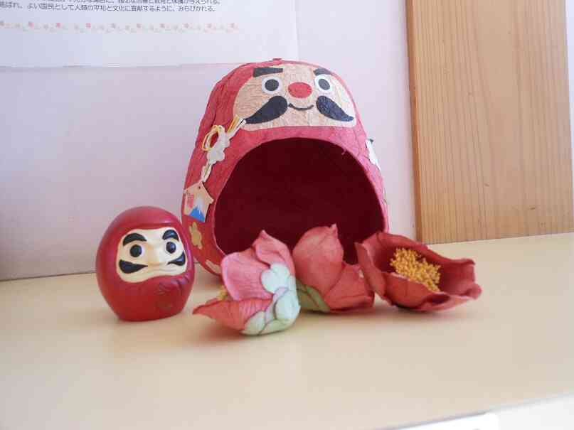 『さゆりだるま』