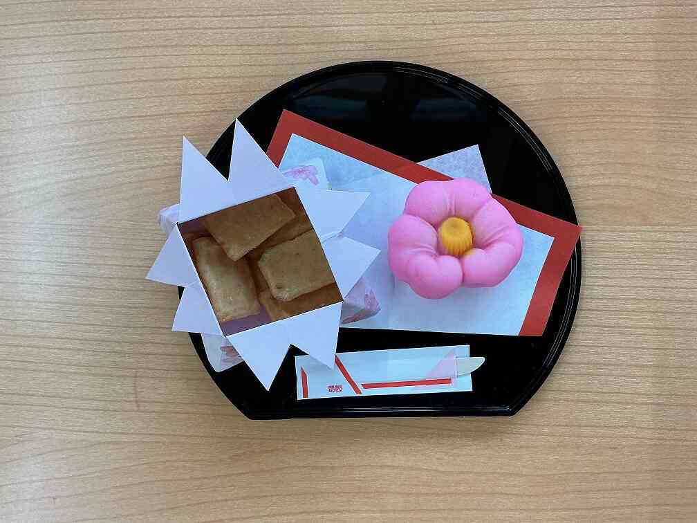 春のお茶会（大きいきりん組）