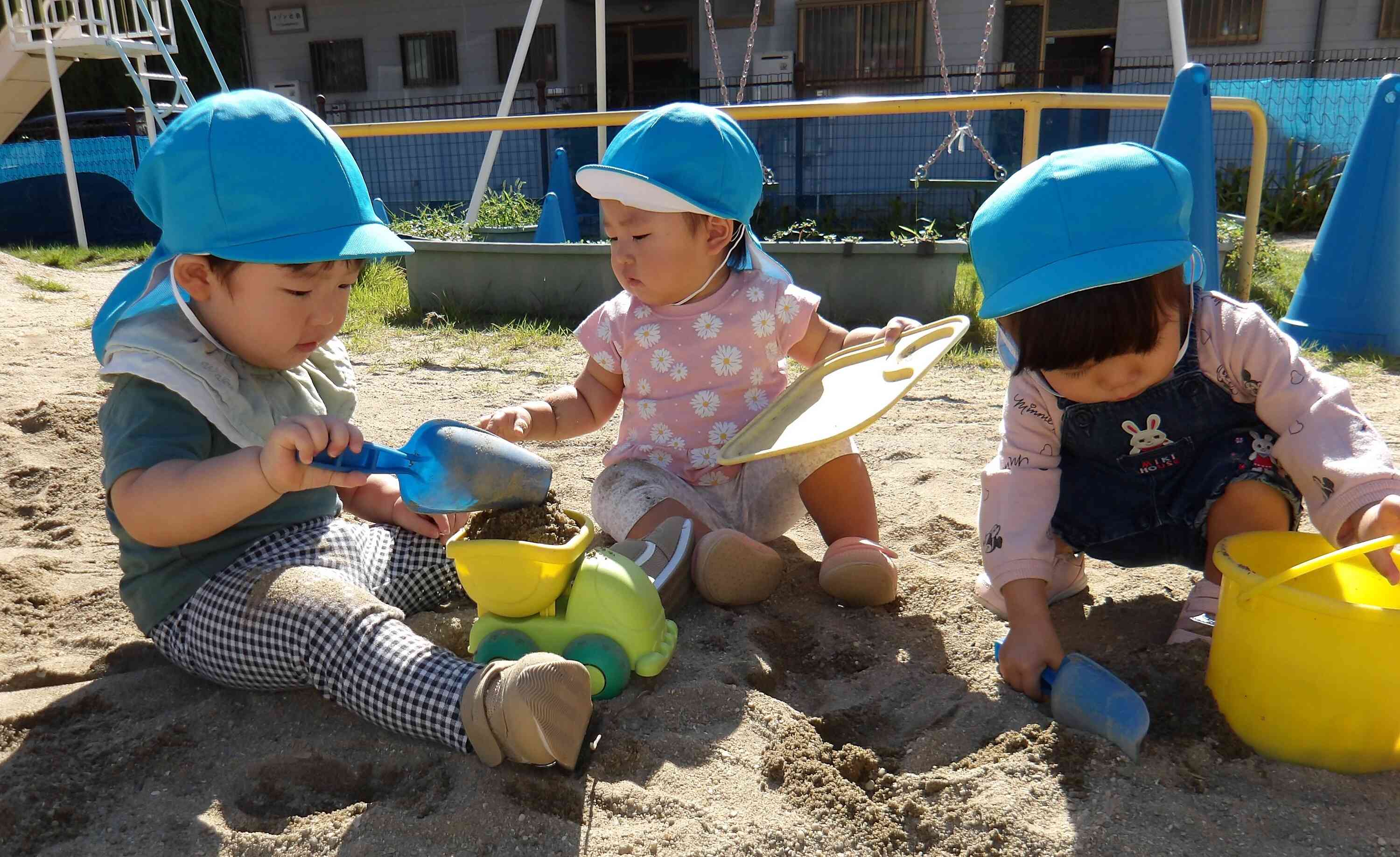 新しいお友だち♪（0歳児）