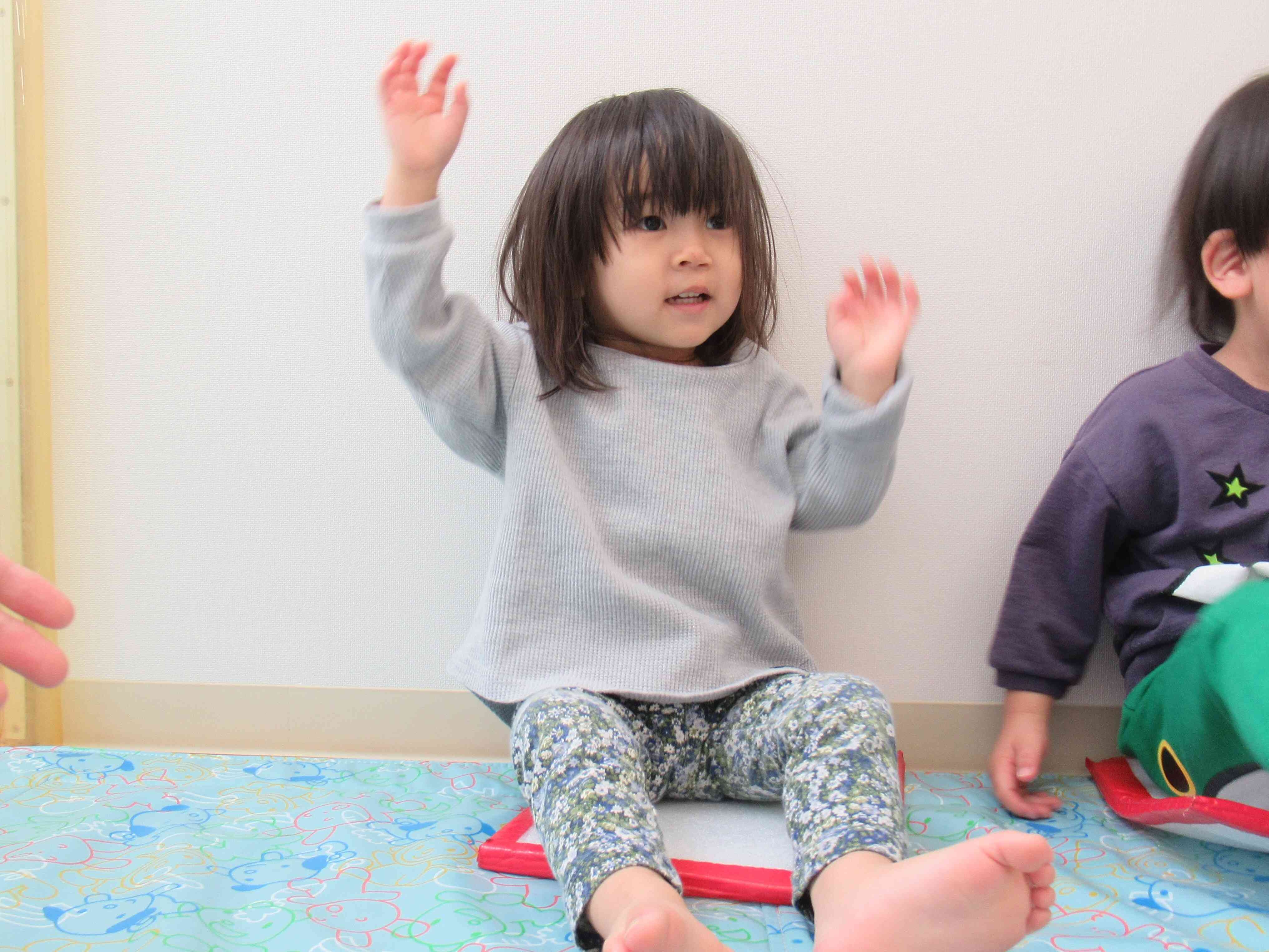英語レッスン（1歳児クラス）