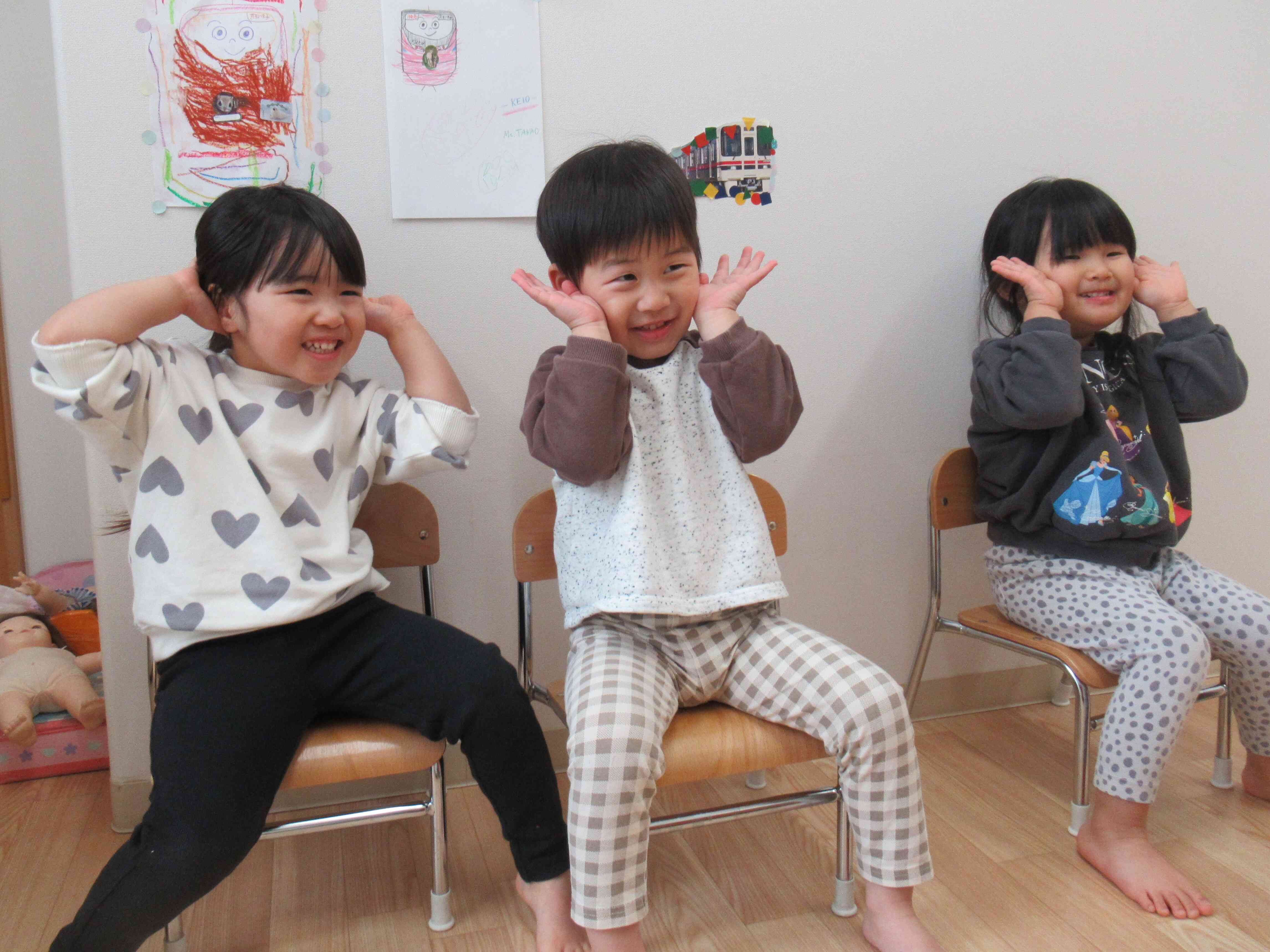 英語レッスン（２歳児クラス）