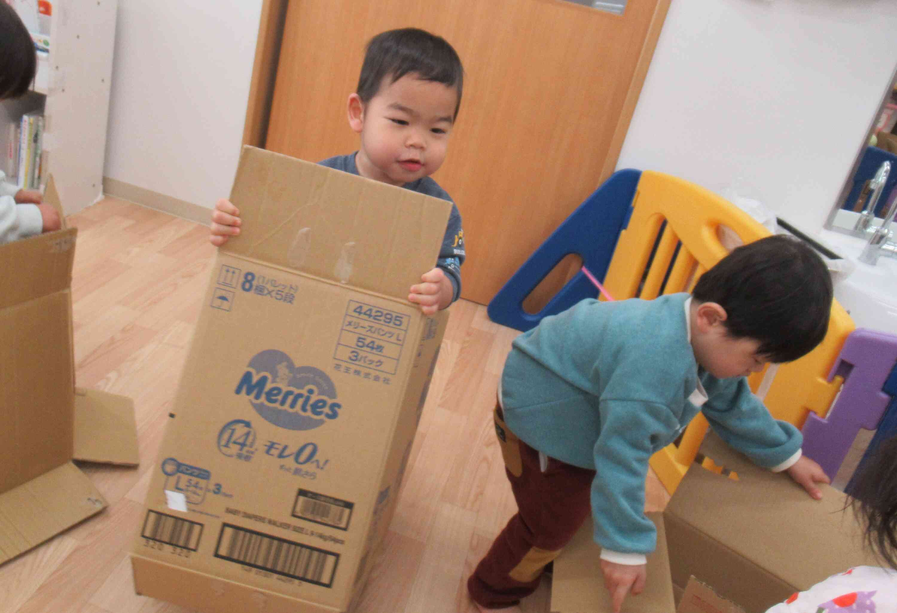 室内あそび（1歳児クラス）