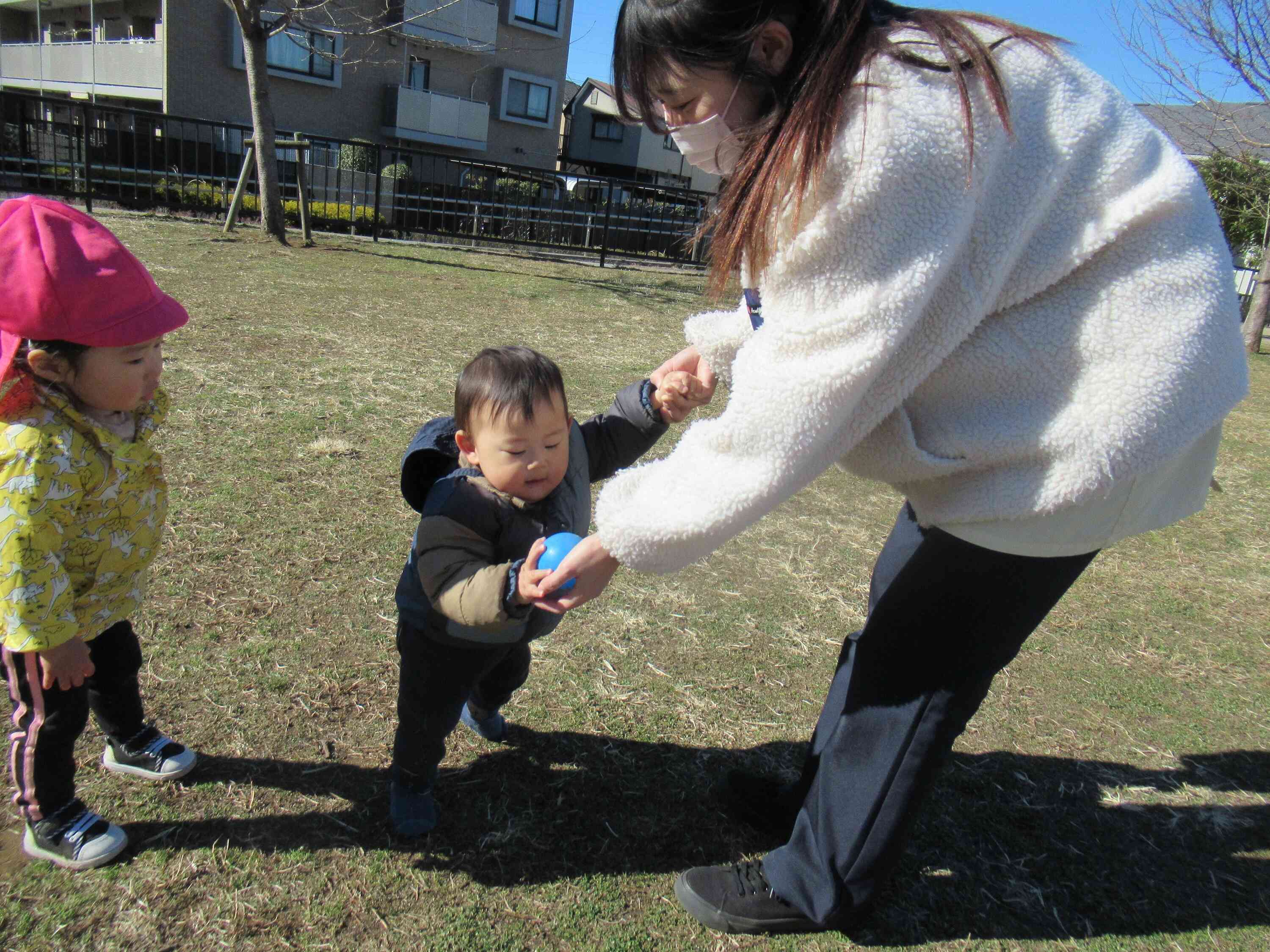 お散歩（0歳児クラス）