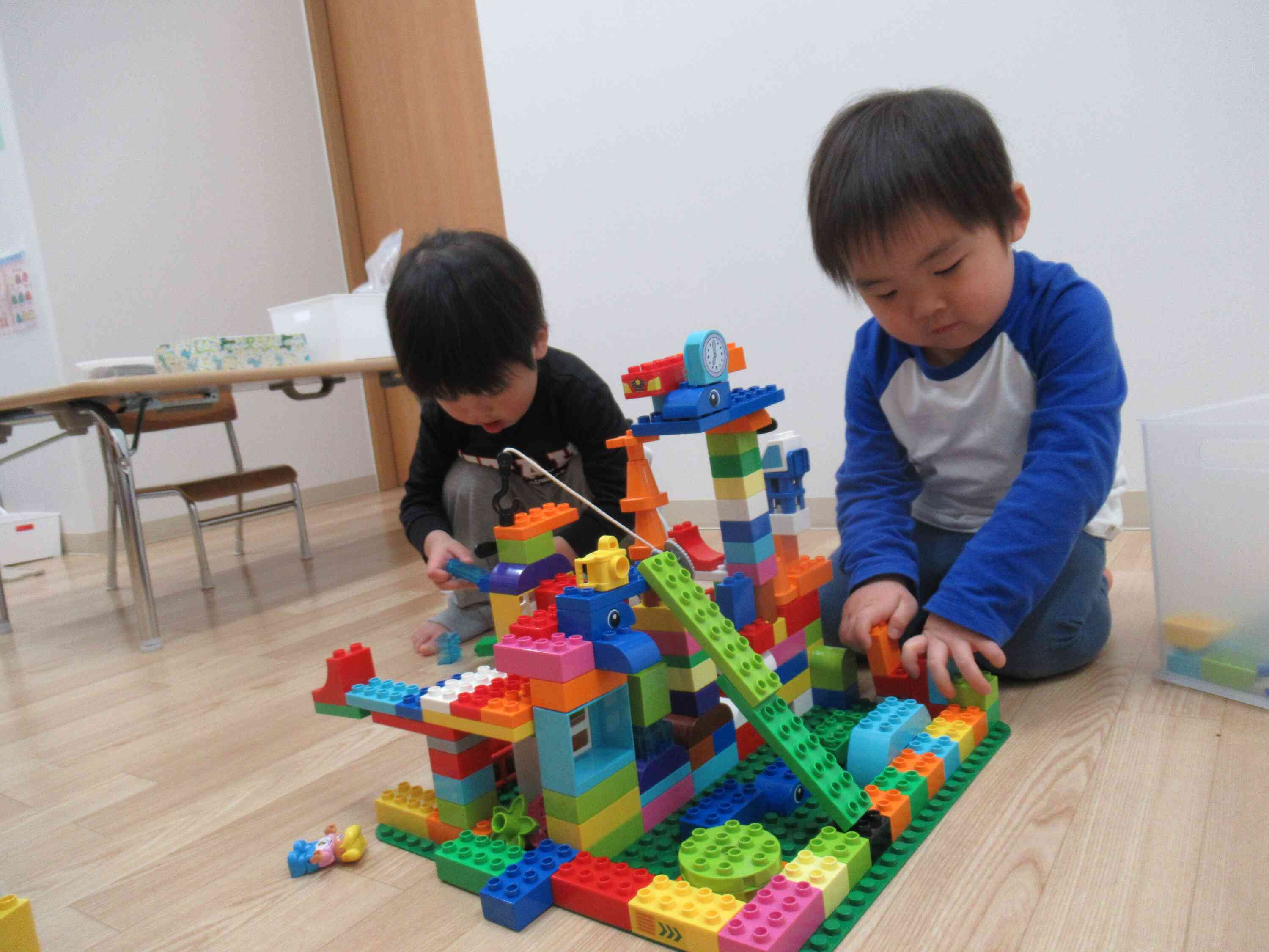 室内あそび（1歳児クラス）