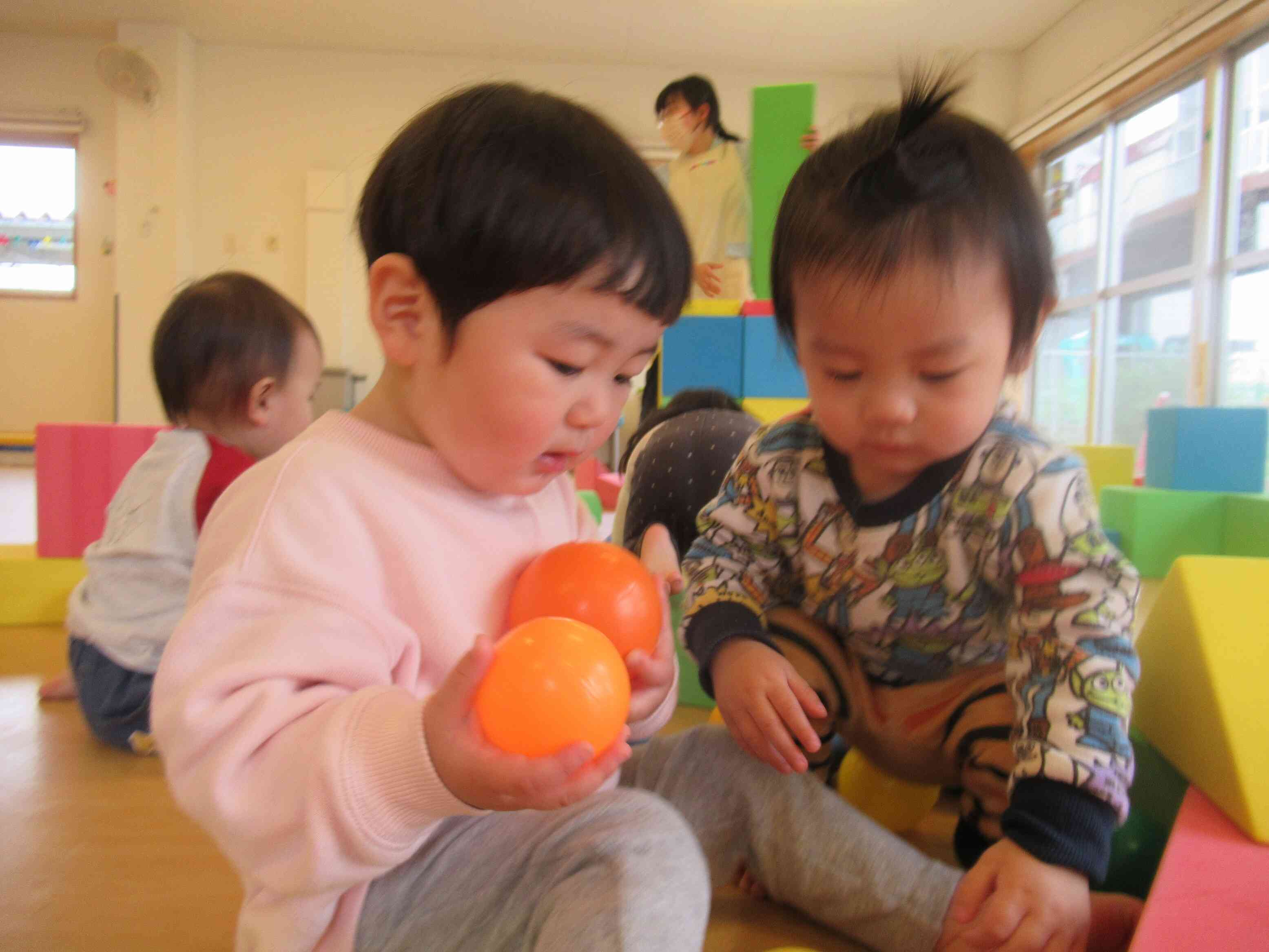 土曜保育の様子(あひる組、うさぎ組)