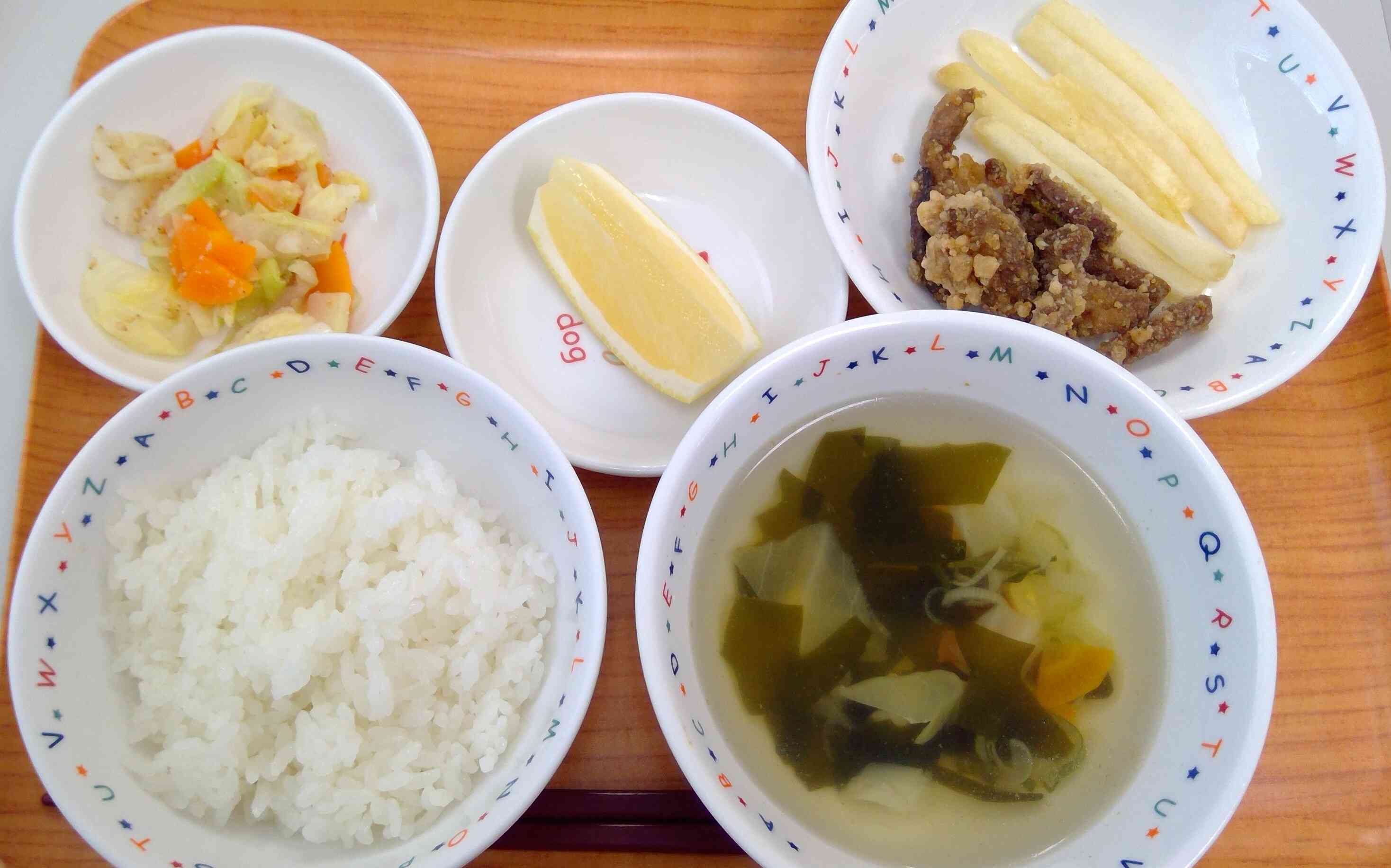給食の様子