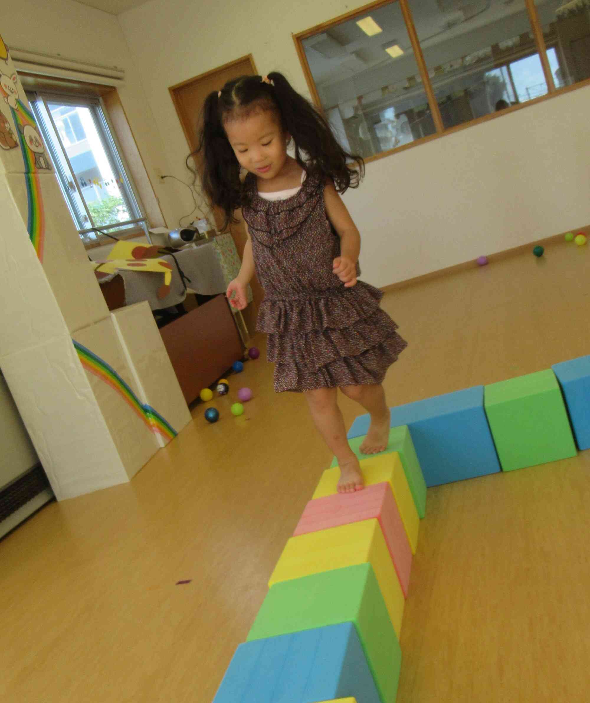 迷路を上手に歩きます！