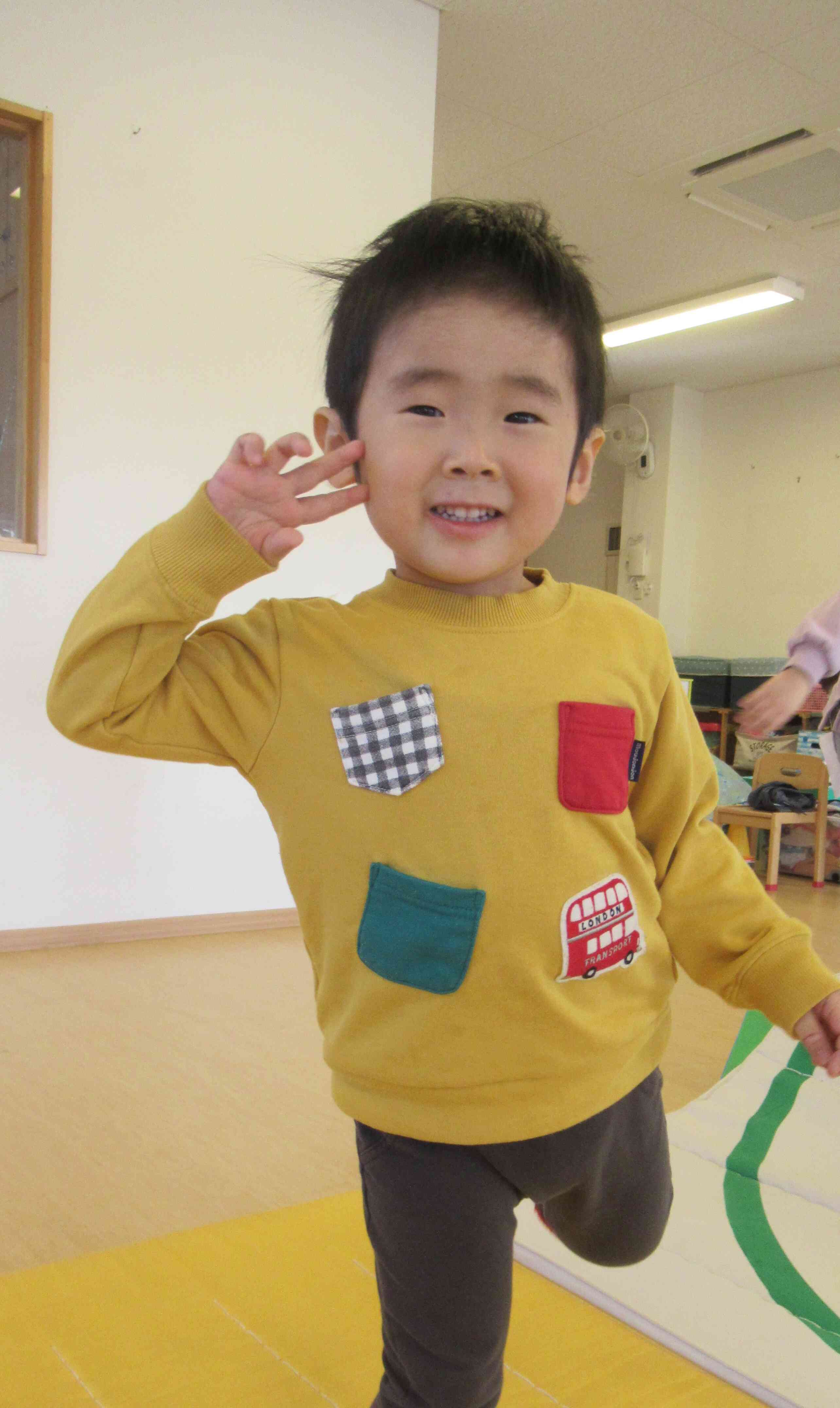 マットの上でニッコリ！