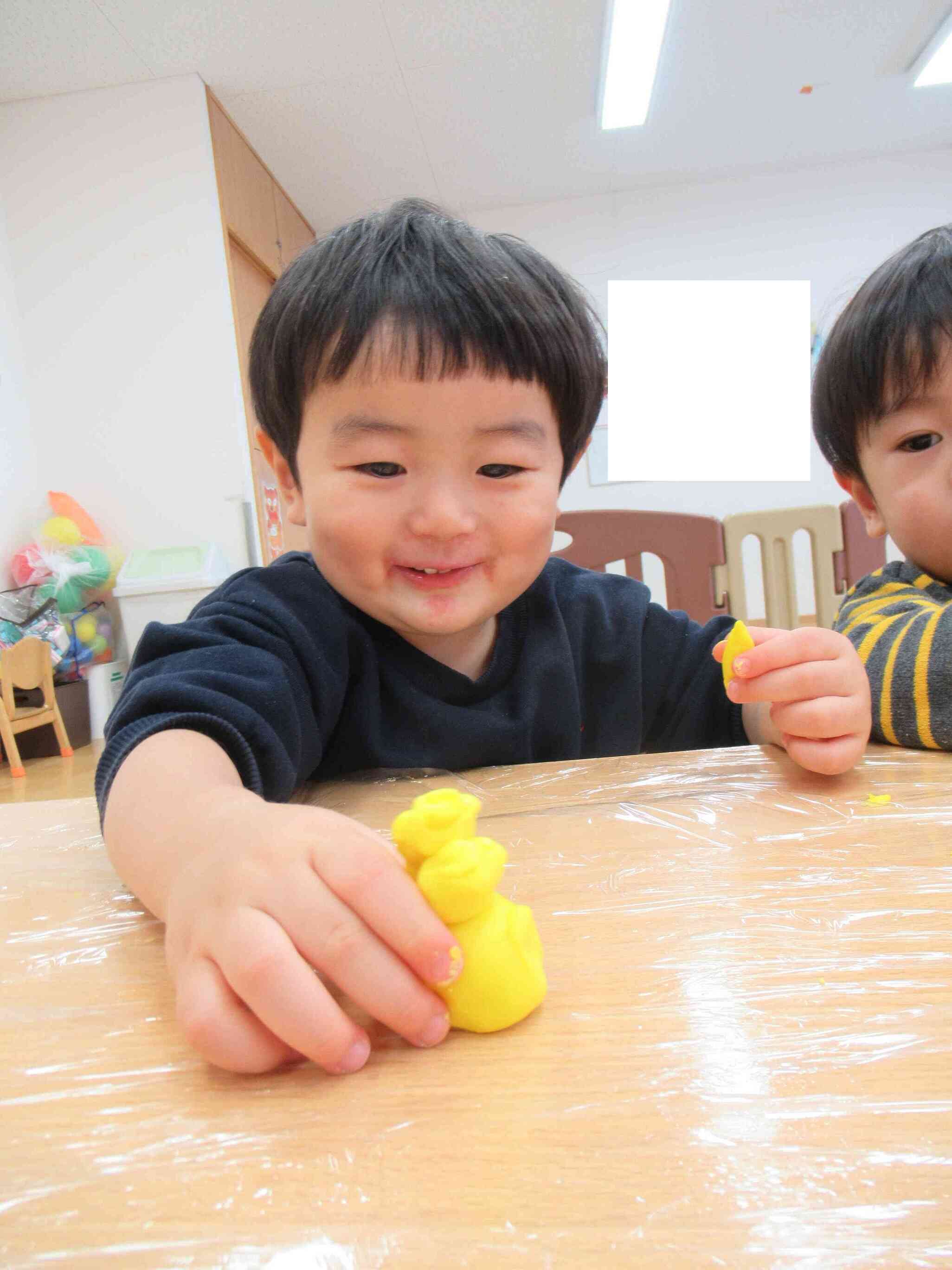 米粉粘土遊び（あひる組）