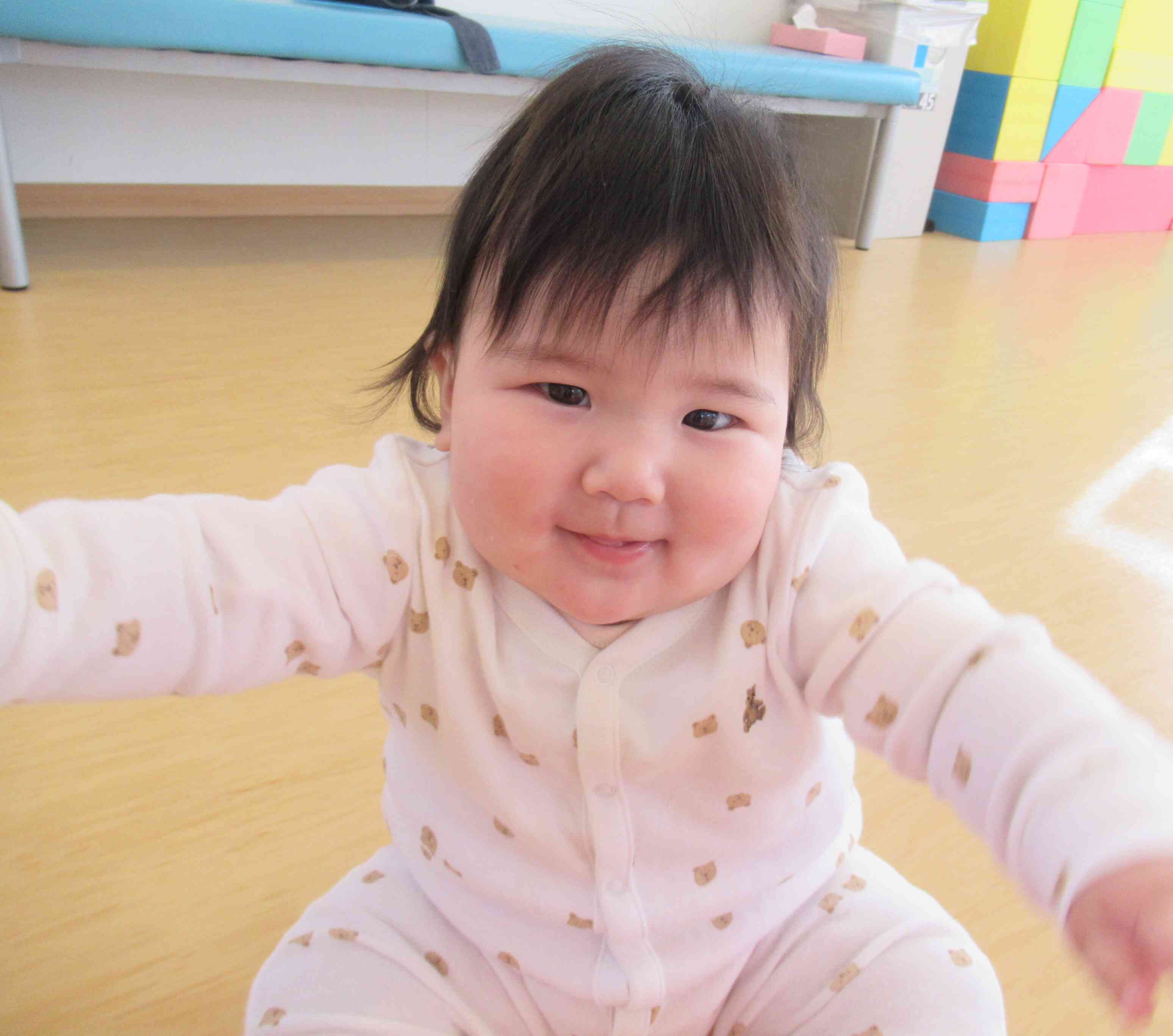 ひよこ組さんもニッコリ笑顔です！