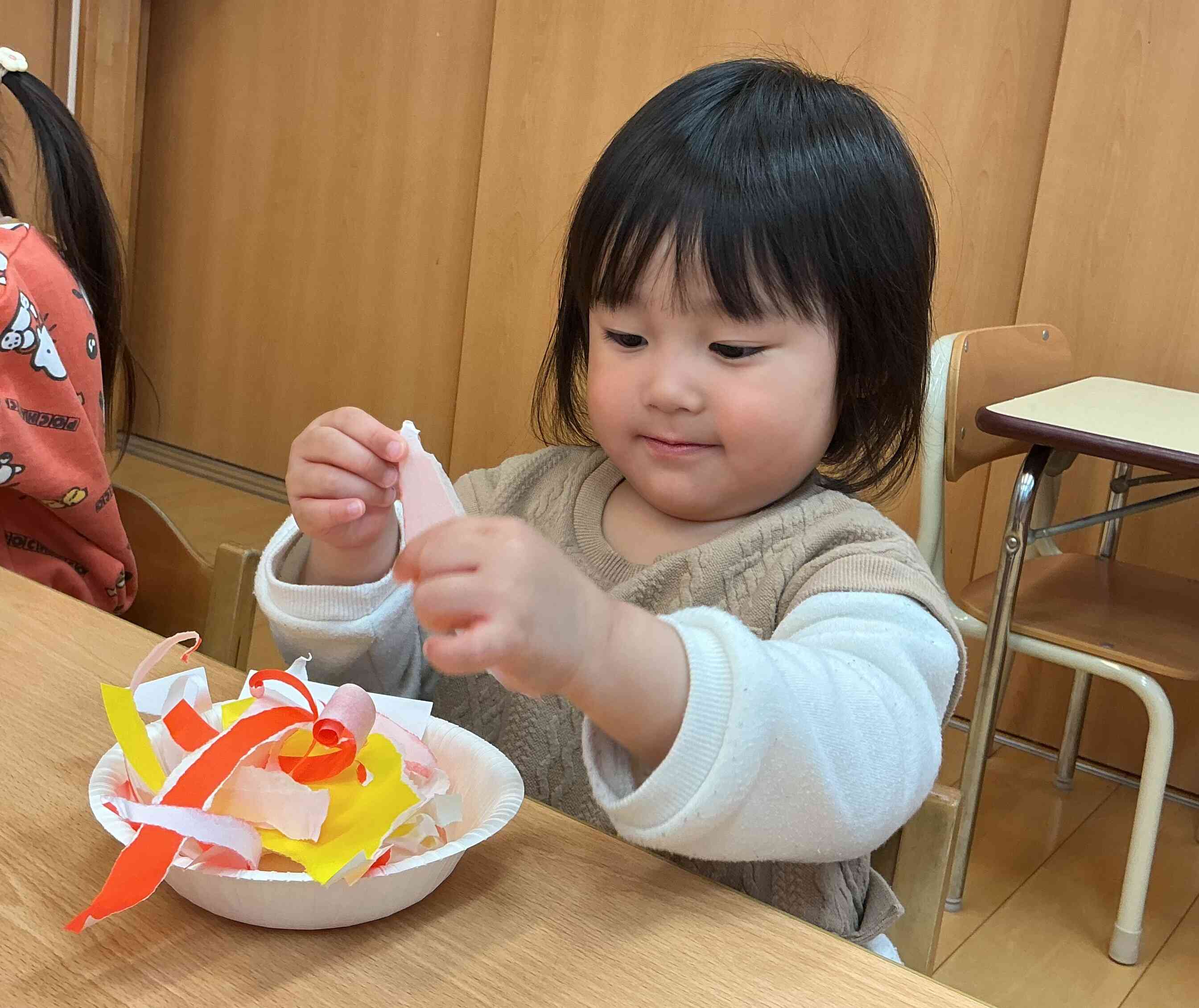 ちぎり絵の製作（りす組）