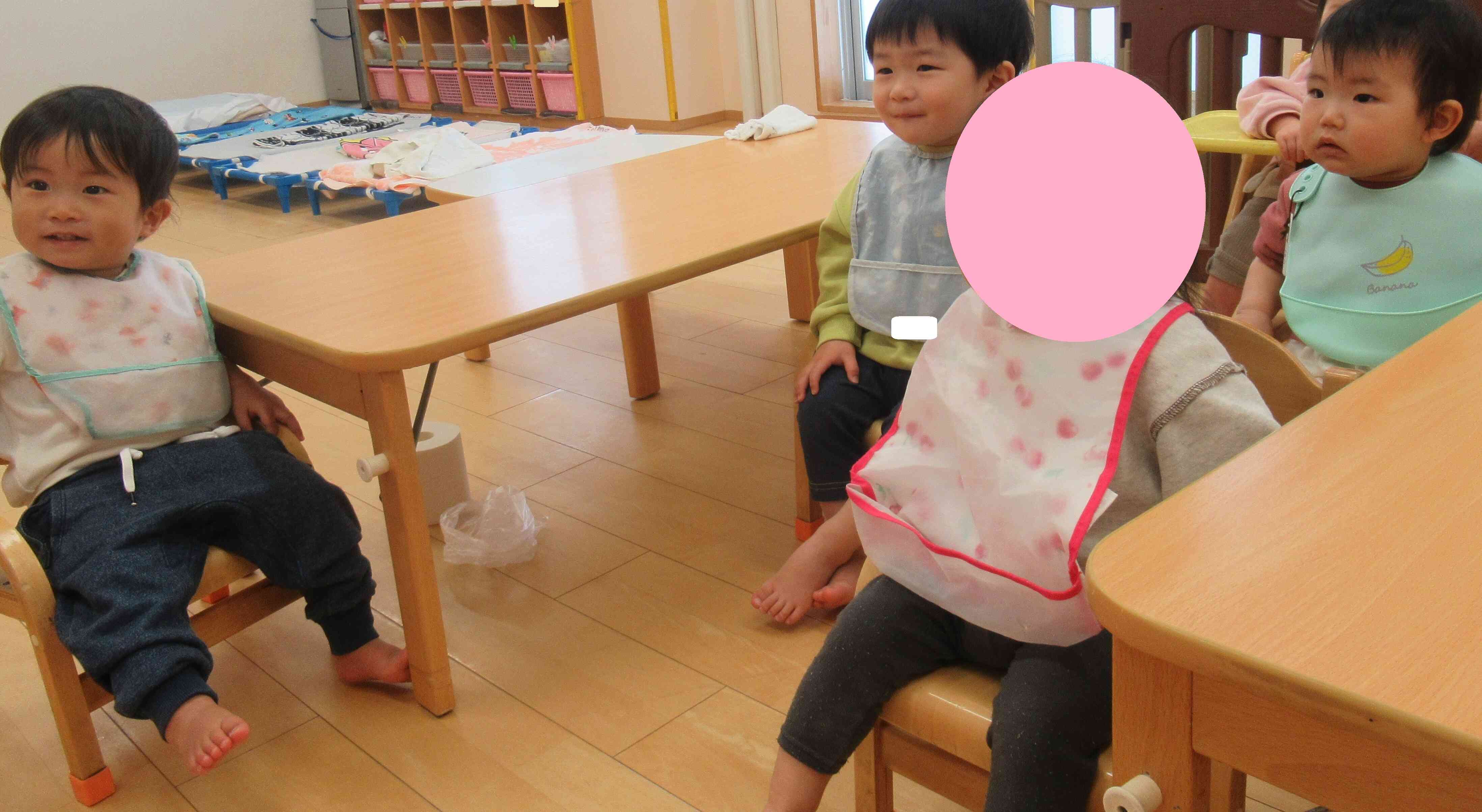 給食前の読み聞かせ