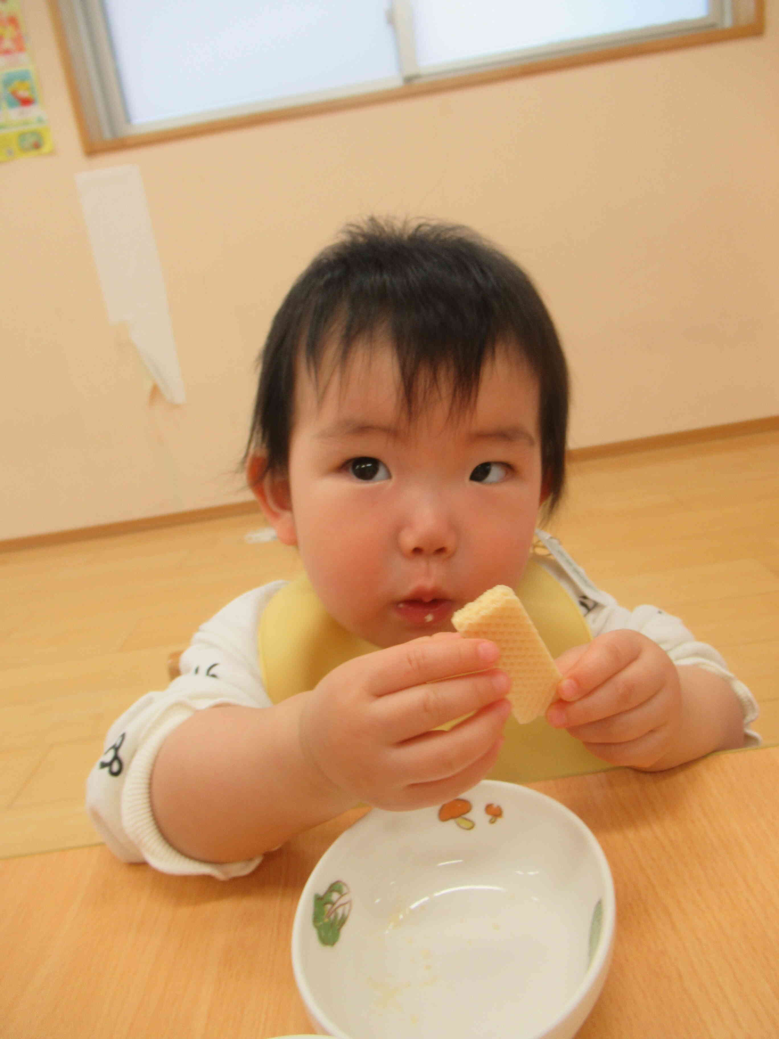 上手におやつも食べられるよ!
