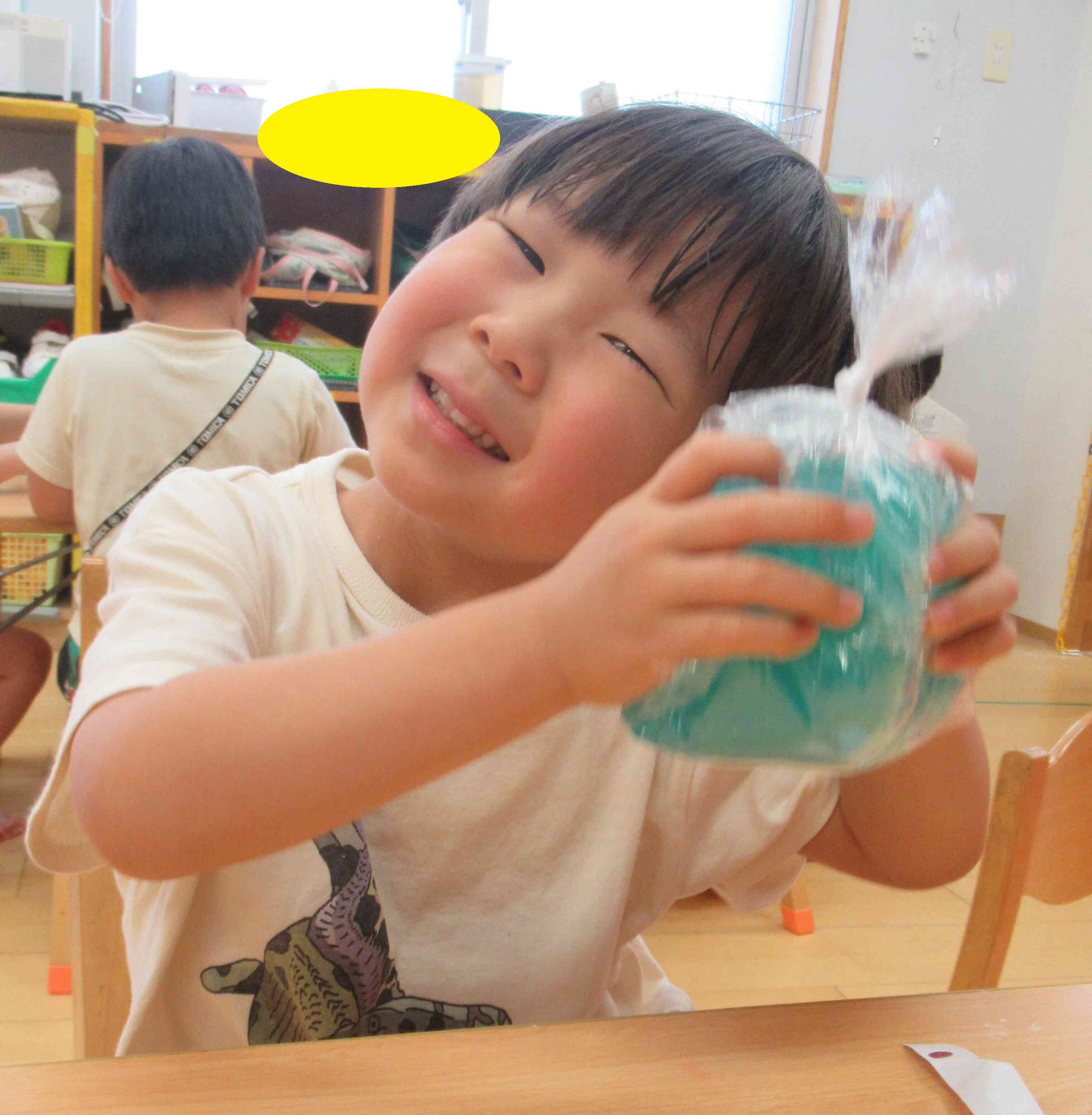 綺麗な色水が完成したよ！