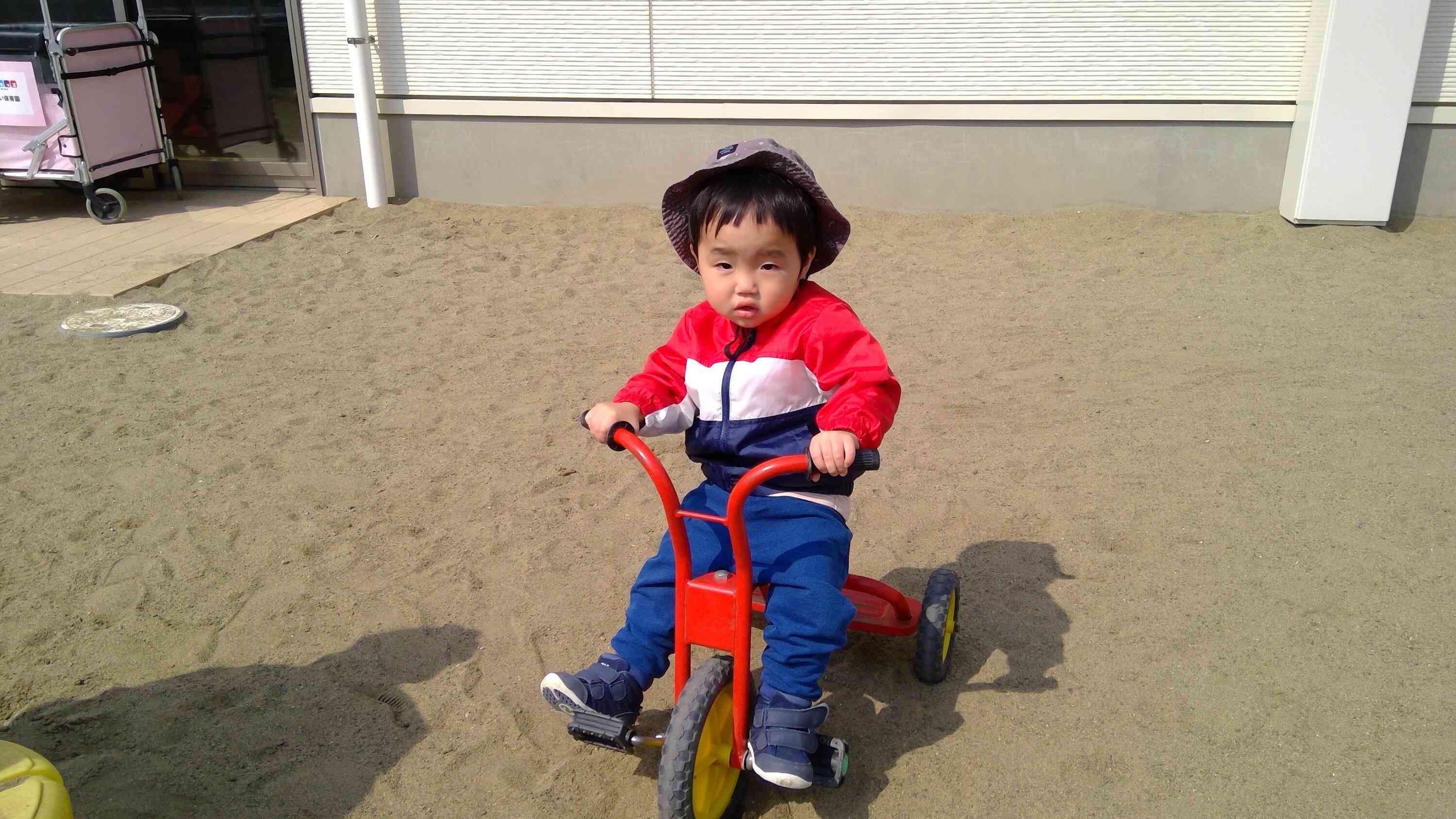三輪車に挑戦!