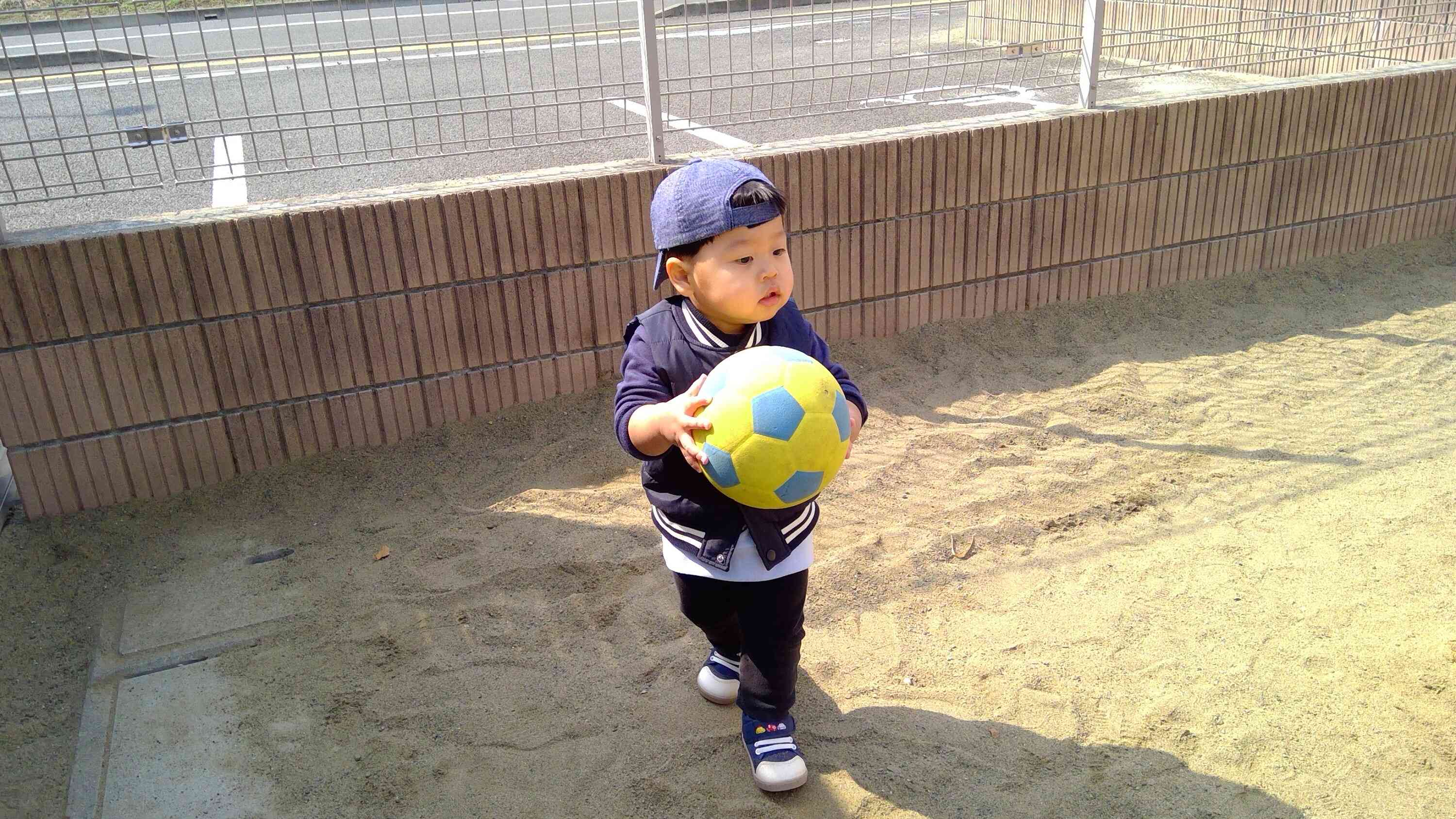 ボール遊びもだいすき！