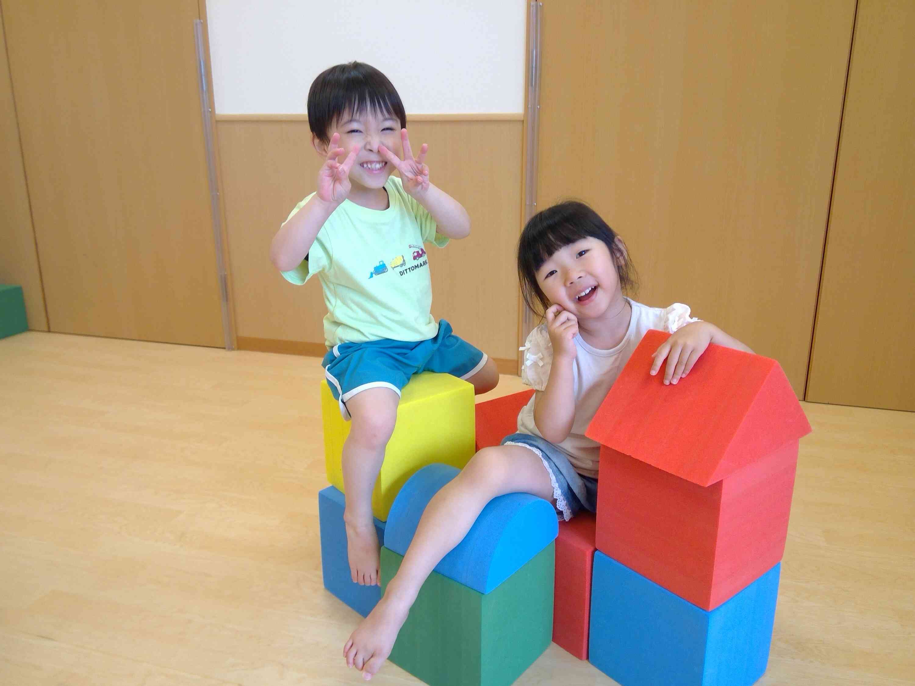 二人仲良くはい、ポーズ♪