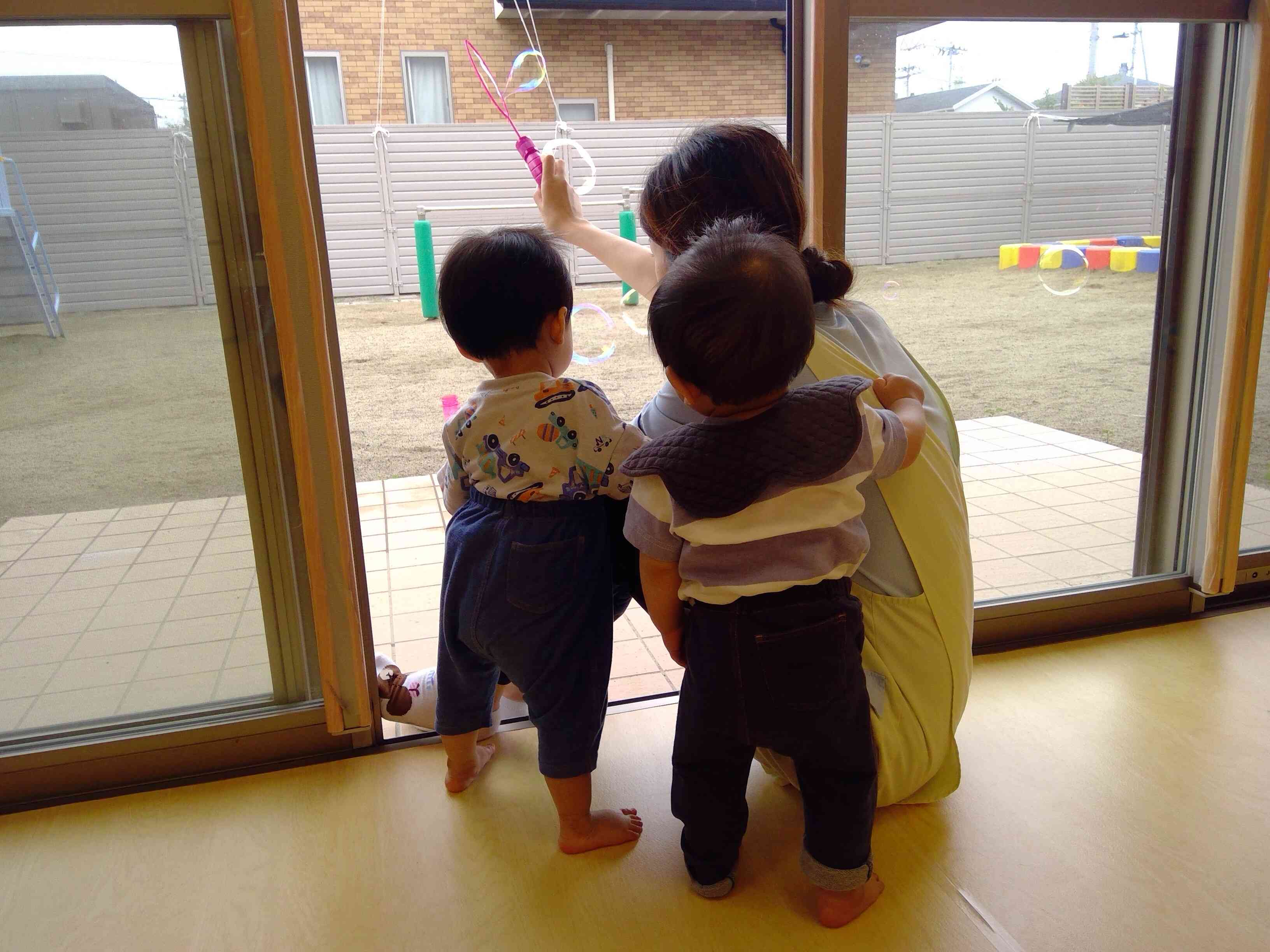 シャボン玉、きれいだね