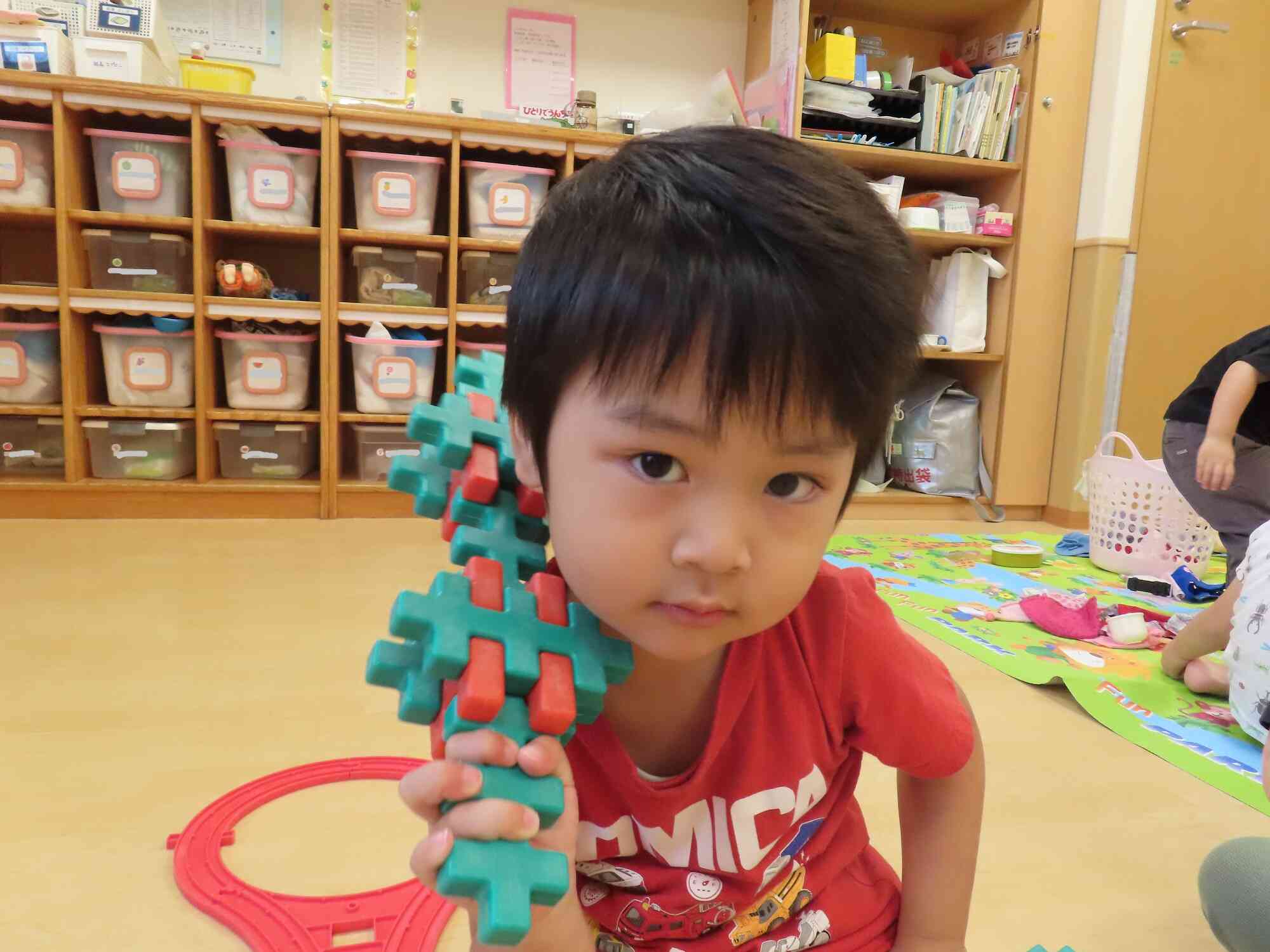 かっこいい武器と決めポーズ☆