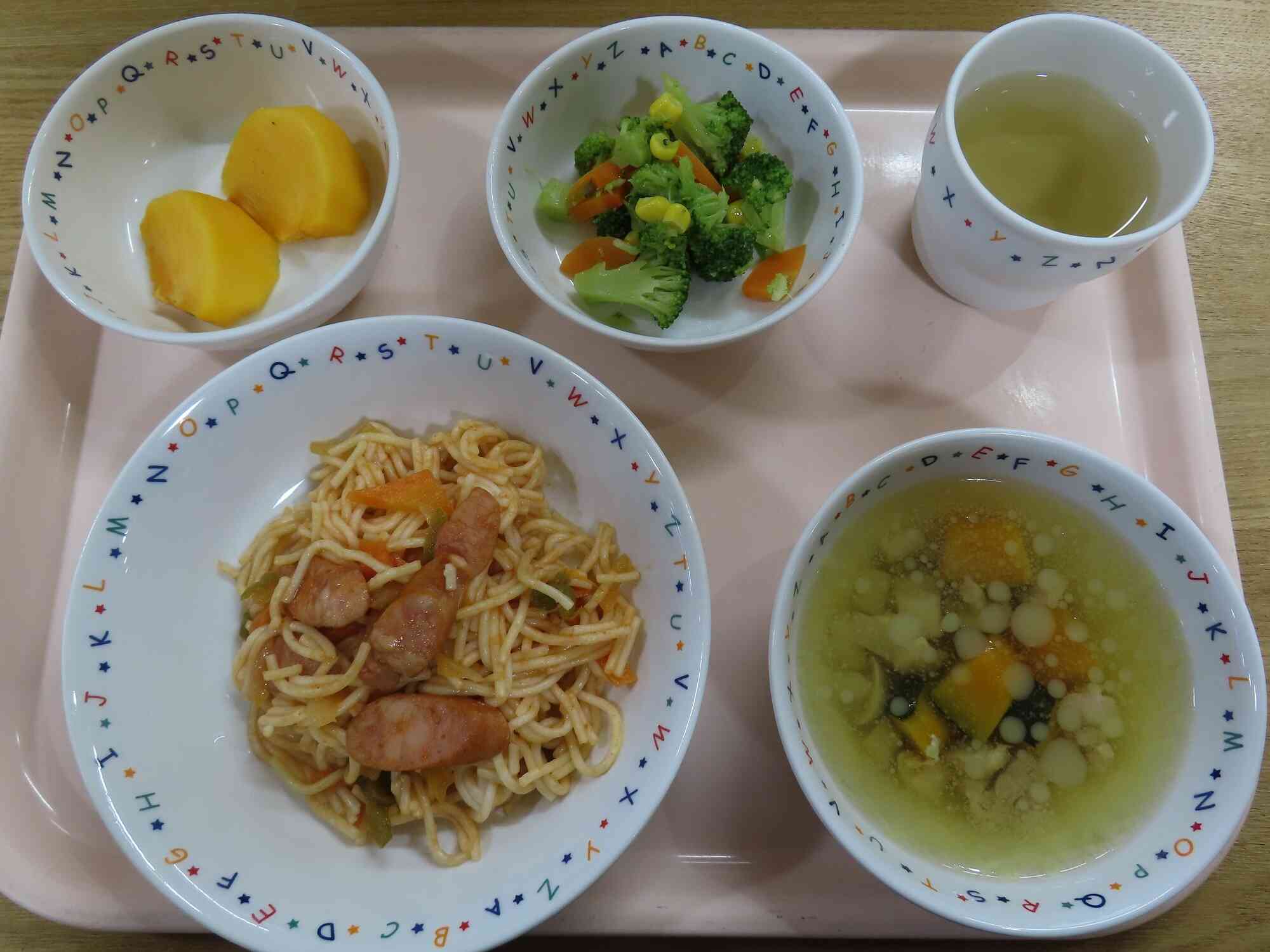 10月24日（金）　～お楽しみ献立「お昼」～