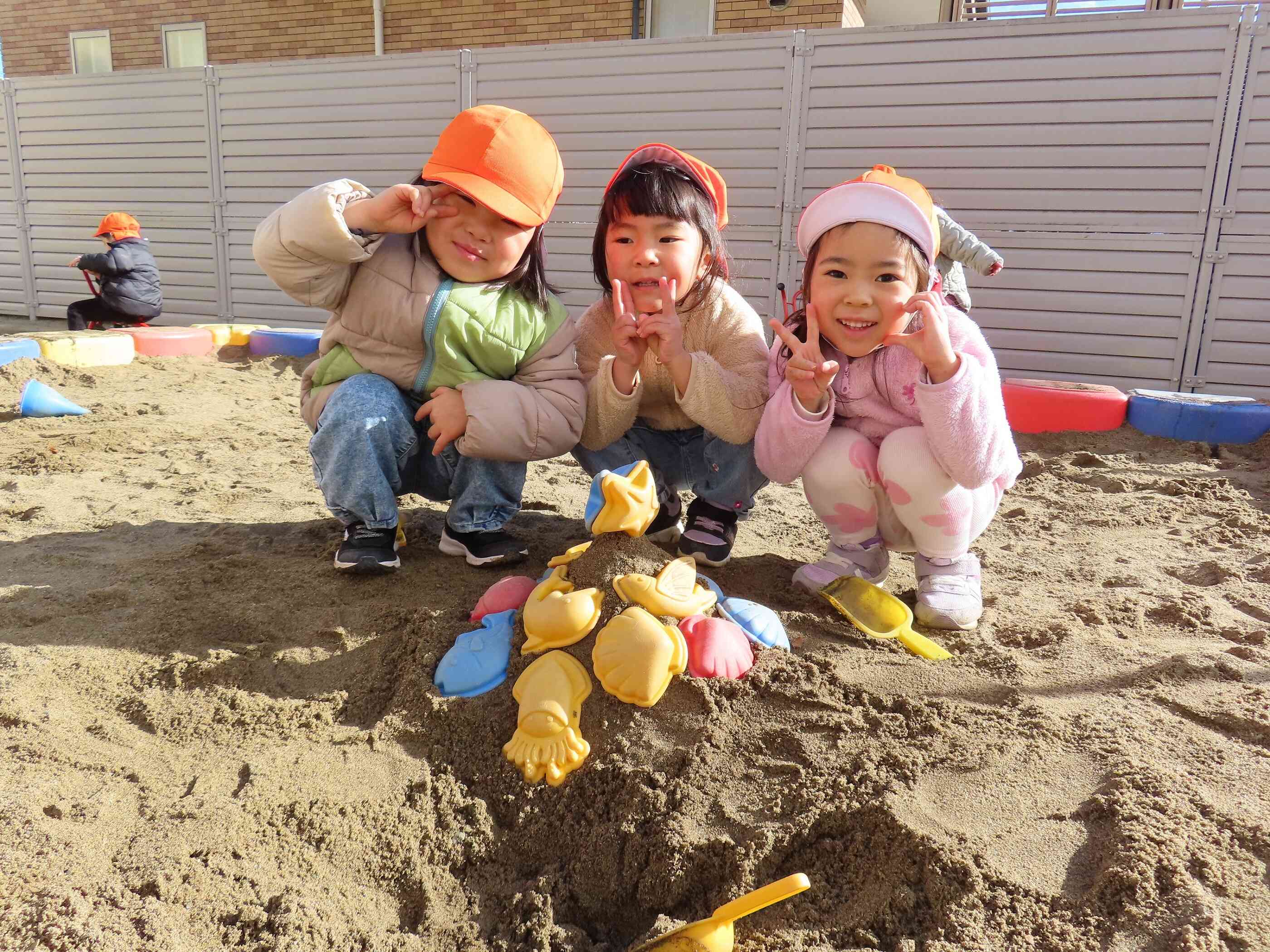 仲良し3人組ではいポーズ♪