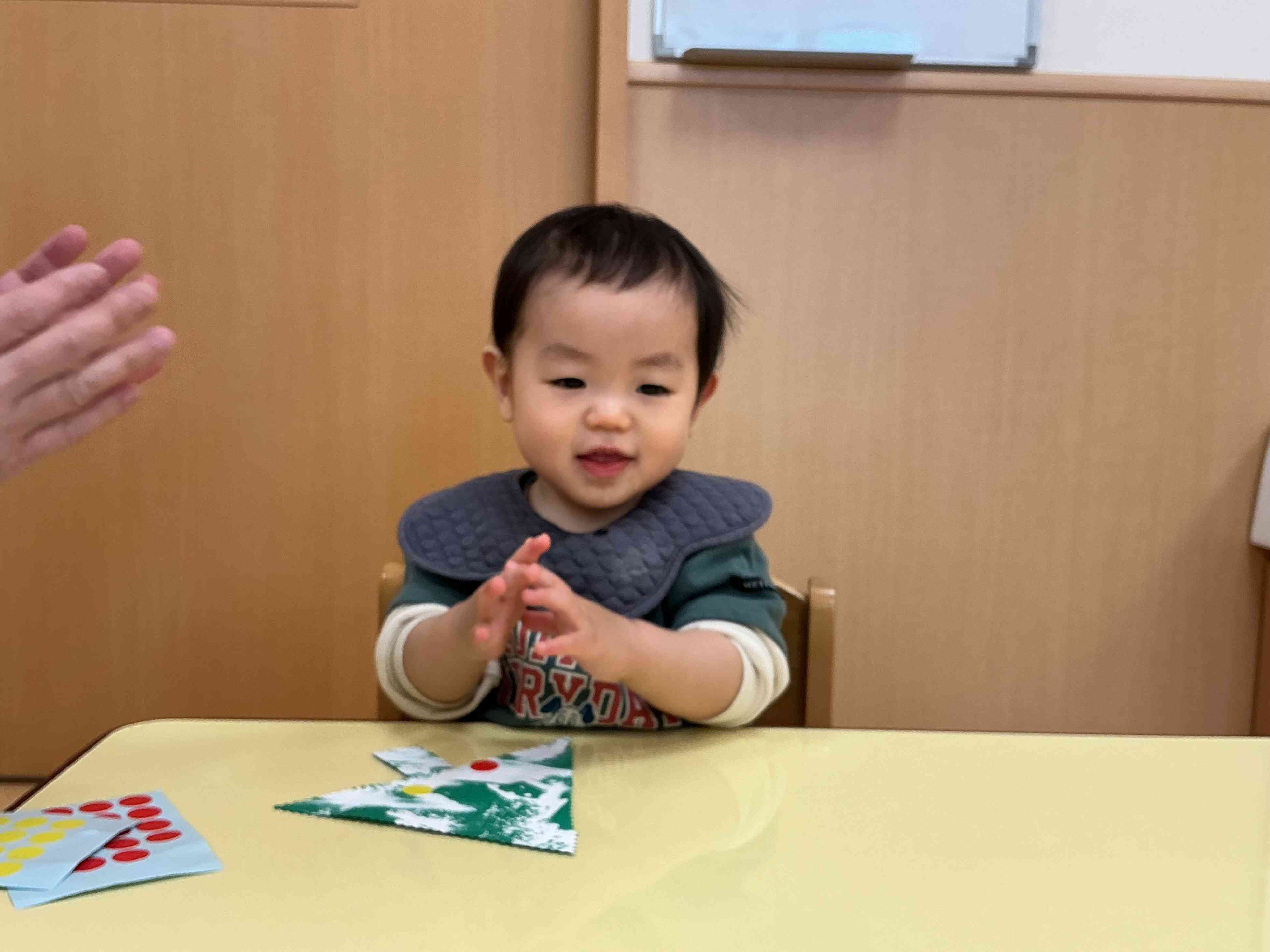 クラスの様子～ひよこ組（0歳児）～