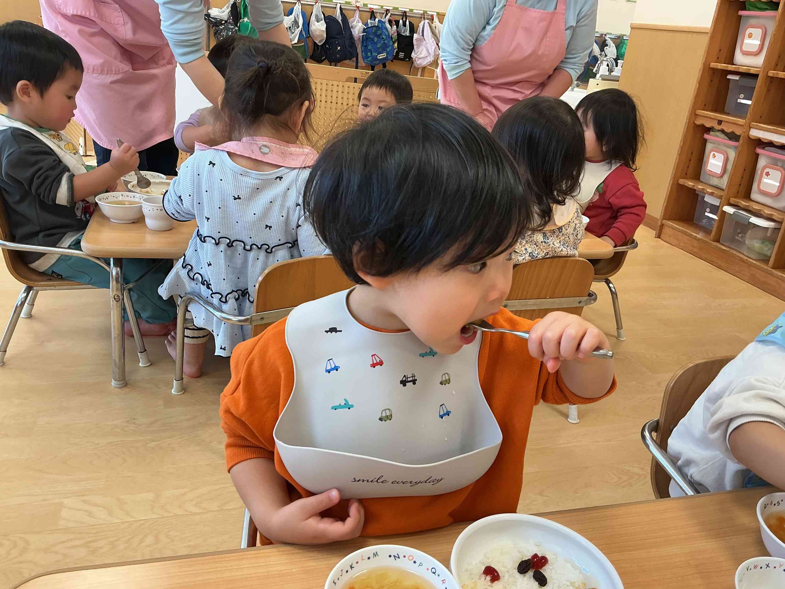 もりもりたべるよ！