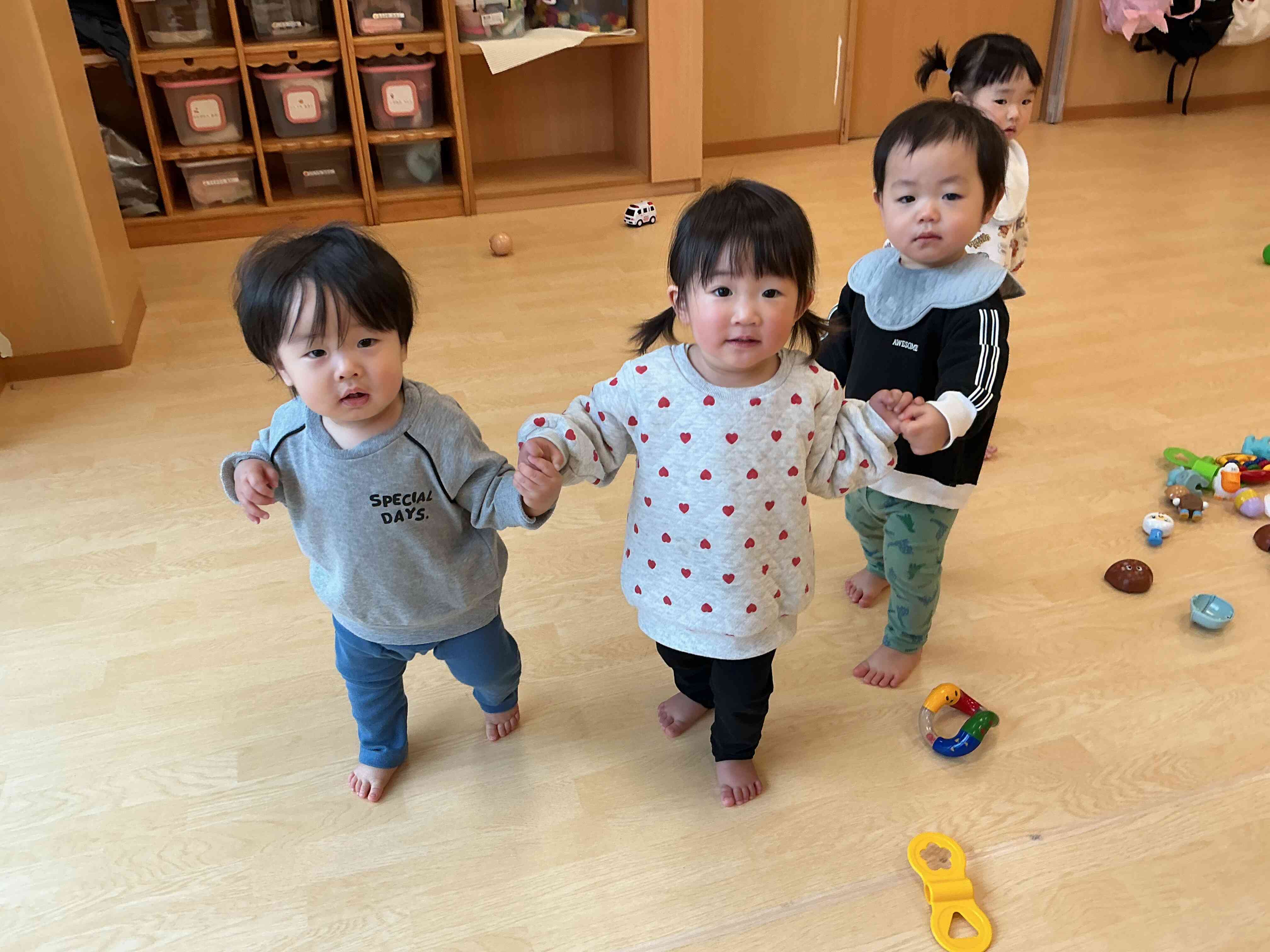 クラスの様子～ひよこ組（0歳児）～