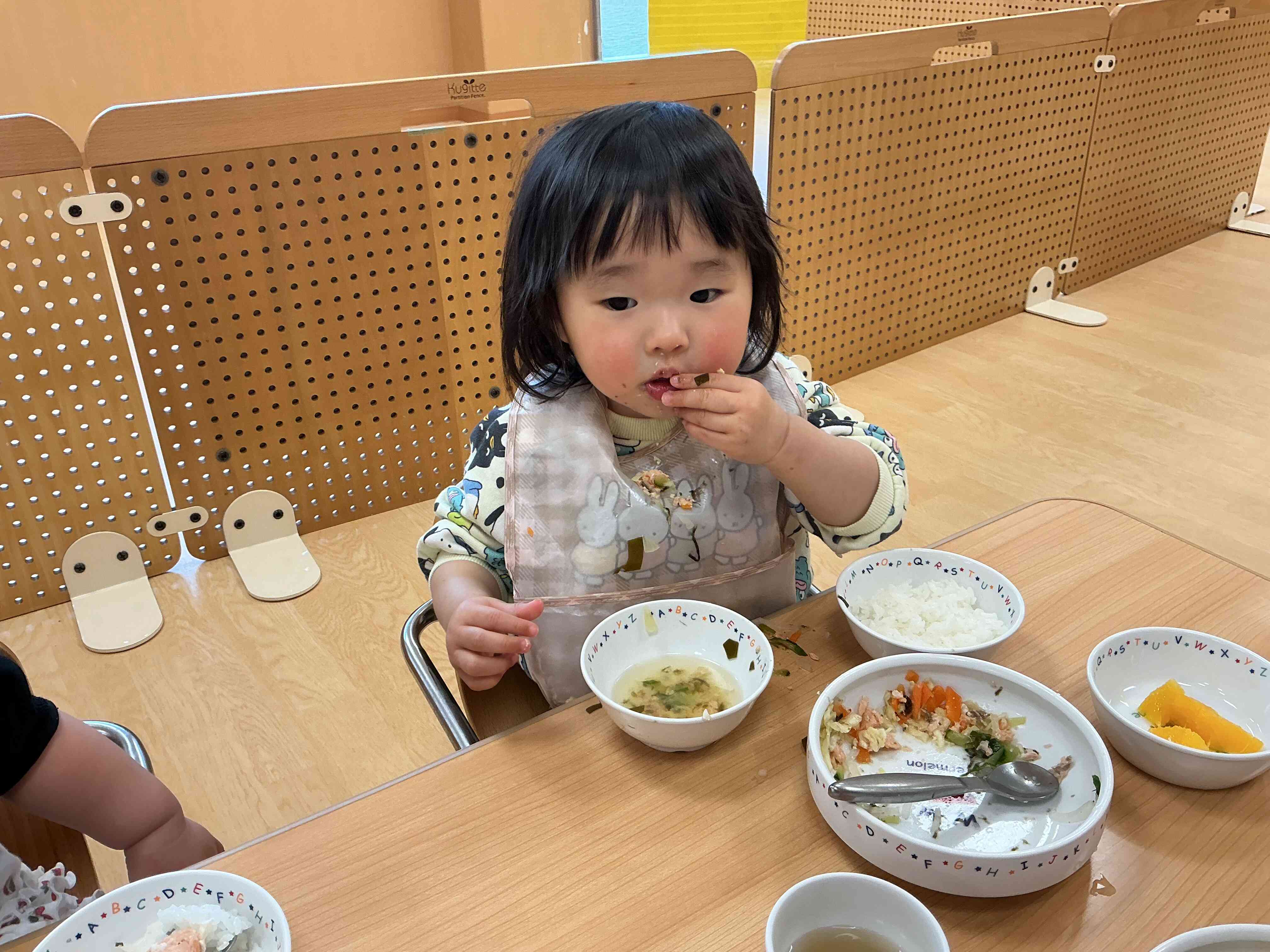 給食もモリモリ食べています！