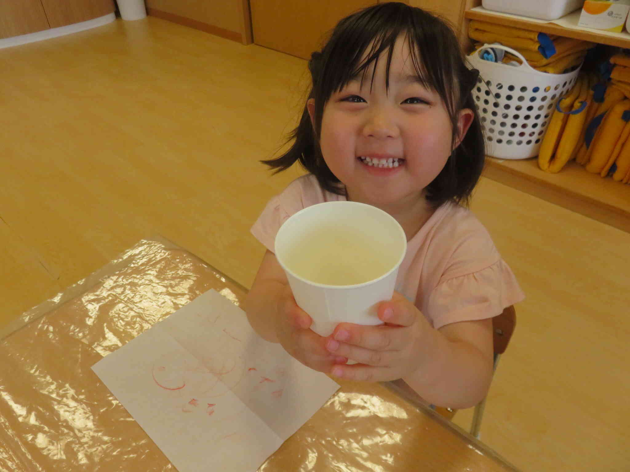 色水あそび(STEAM活動)~りす組(3歳児)