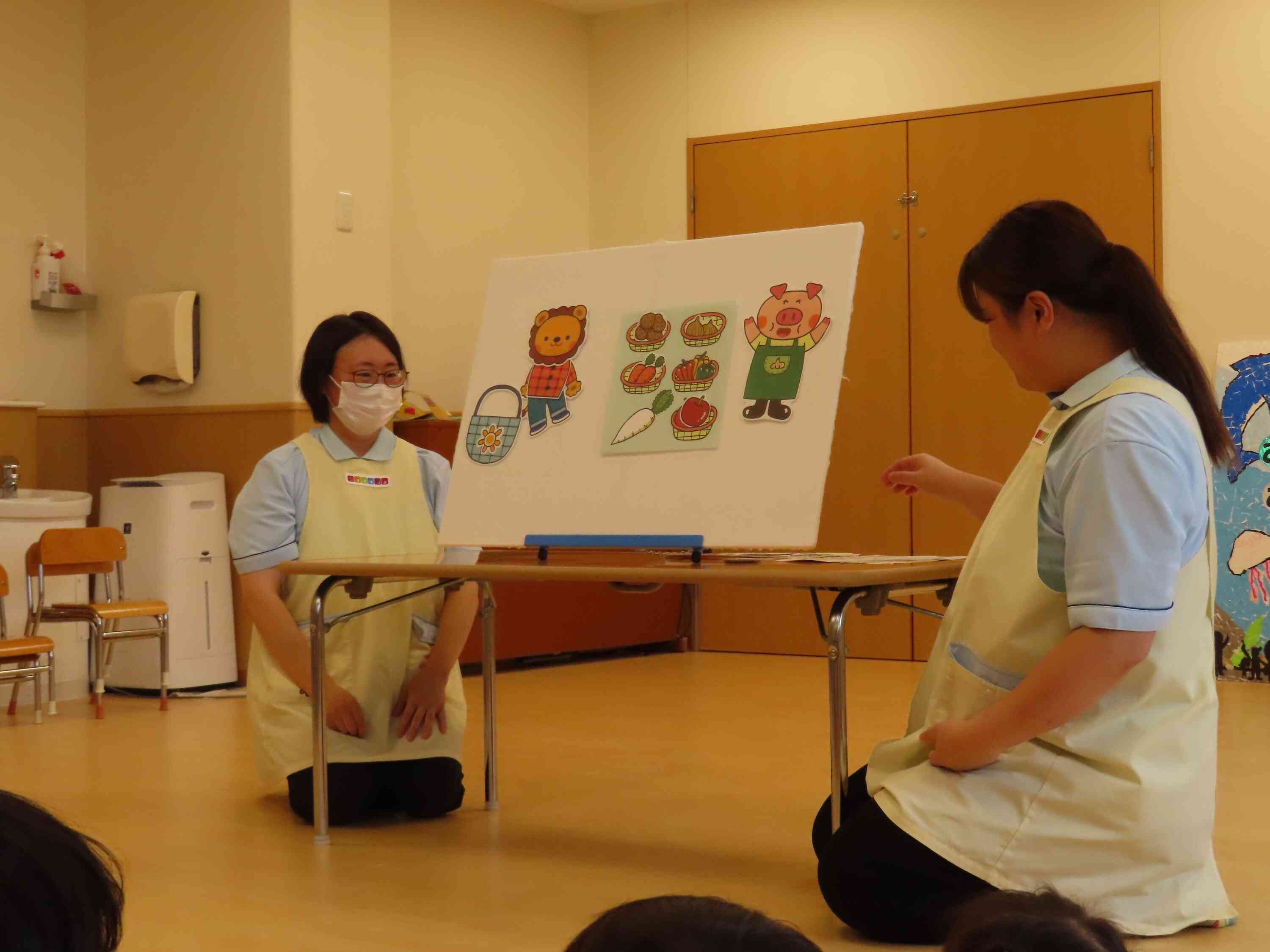 今月の先生の出し物は？？
