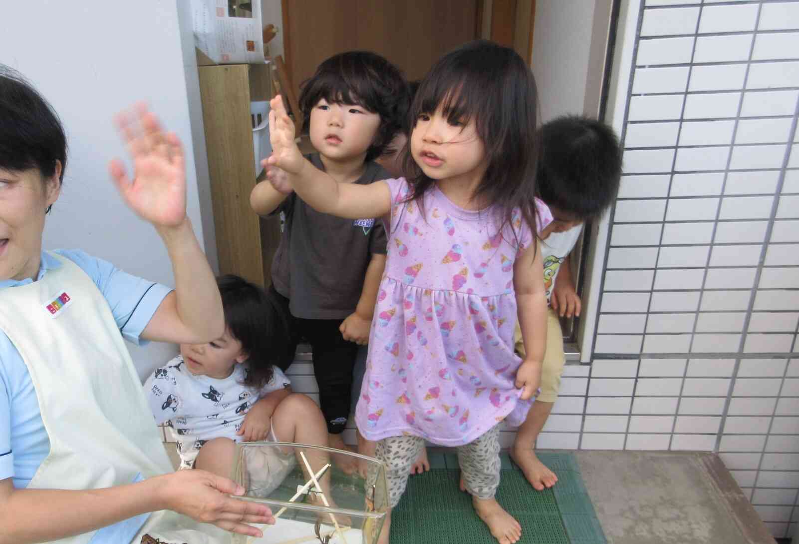 ばいばーい、元気でね～