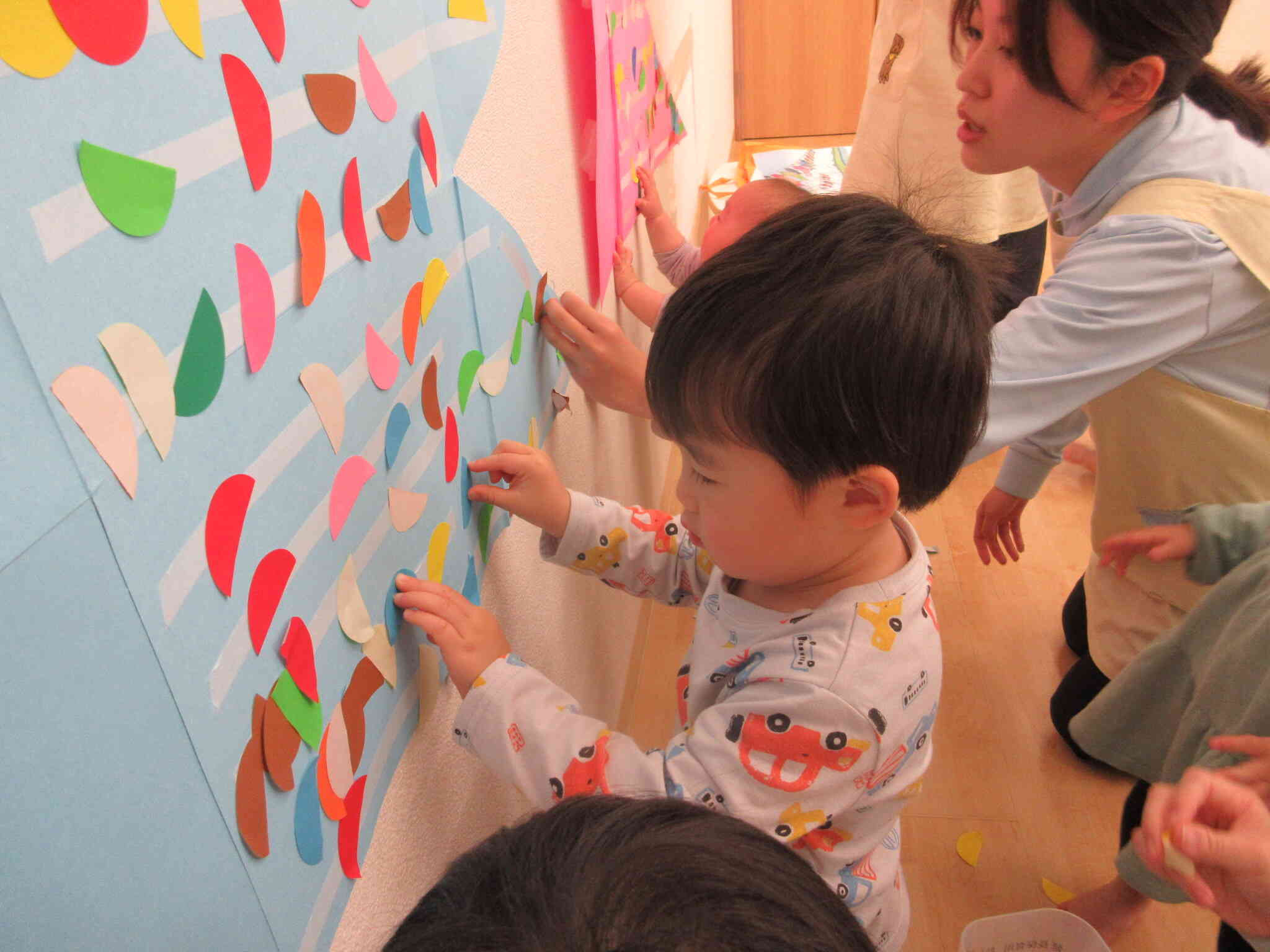みんなで大きなこいのぼりを作ってみよう！