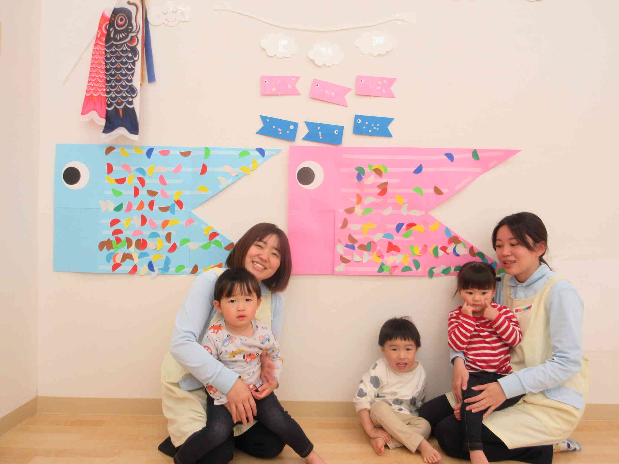 元気いっぱいな２歳児うさぎ組とこいのぼり！