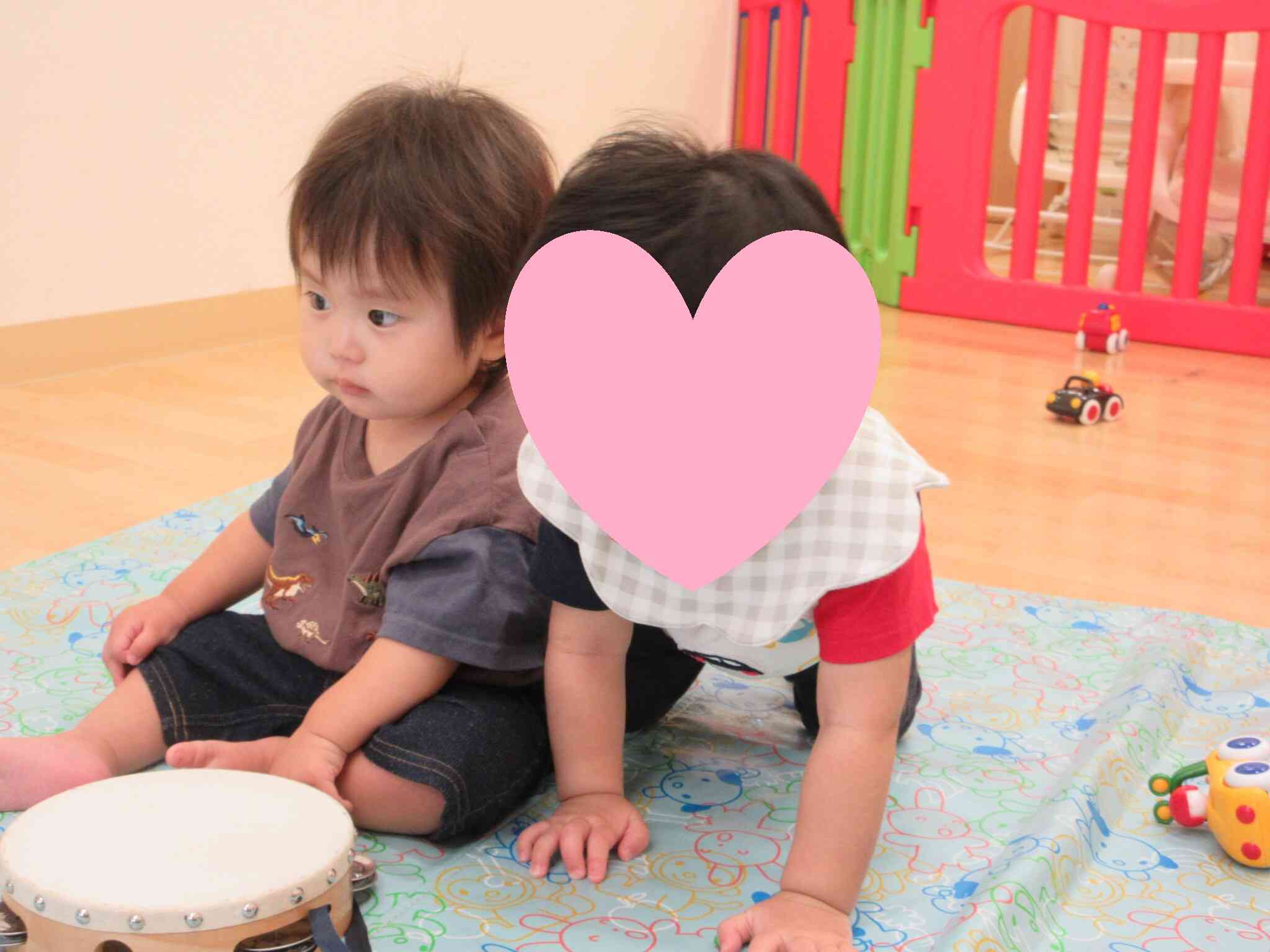 ひよこ組（０歳児）の様子
