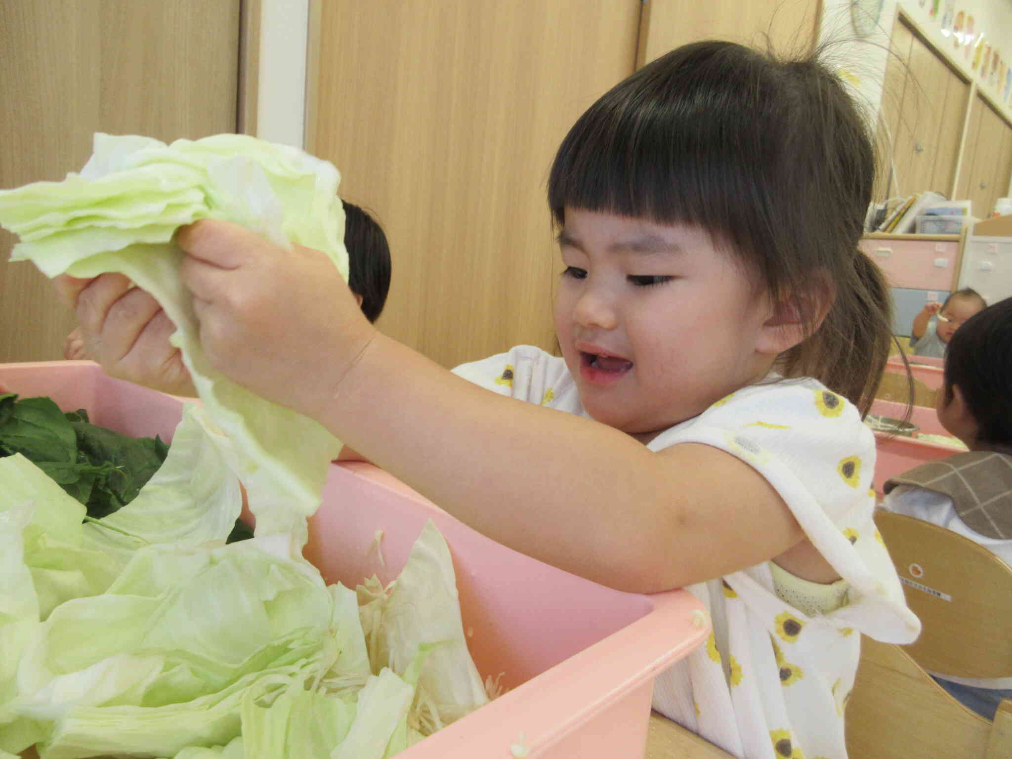みんなが小さくしてくれた野菜は給食で食べました。