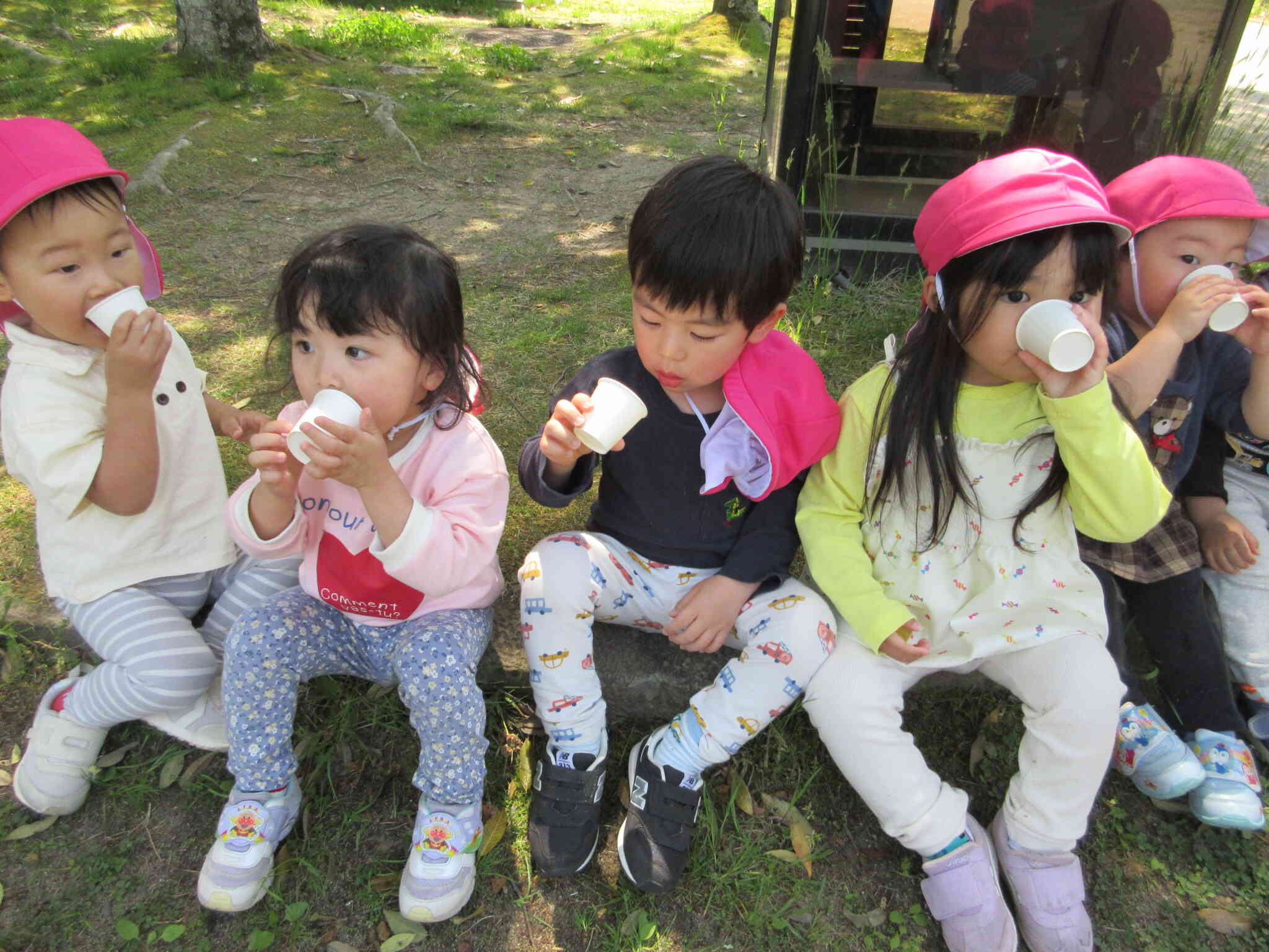 お茶を飲んだらまた遊ぼう！