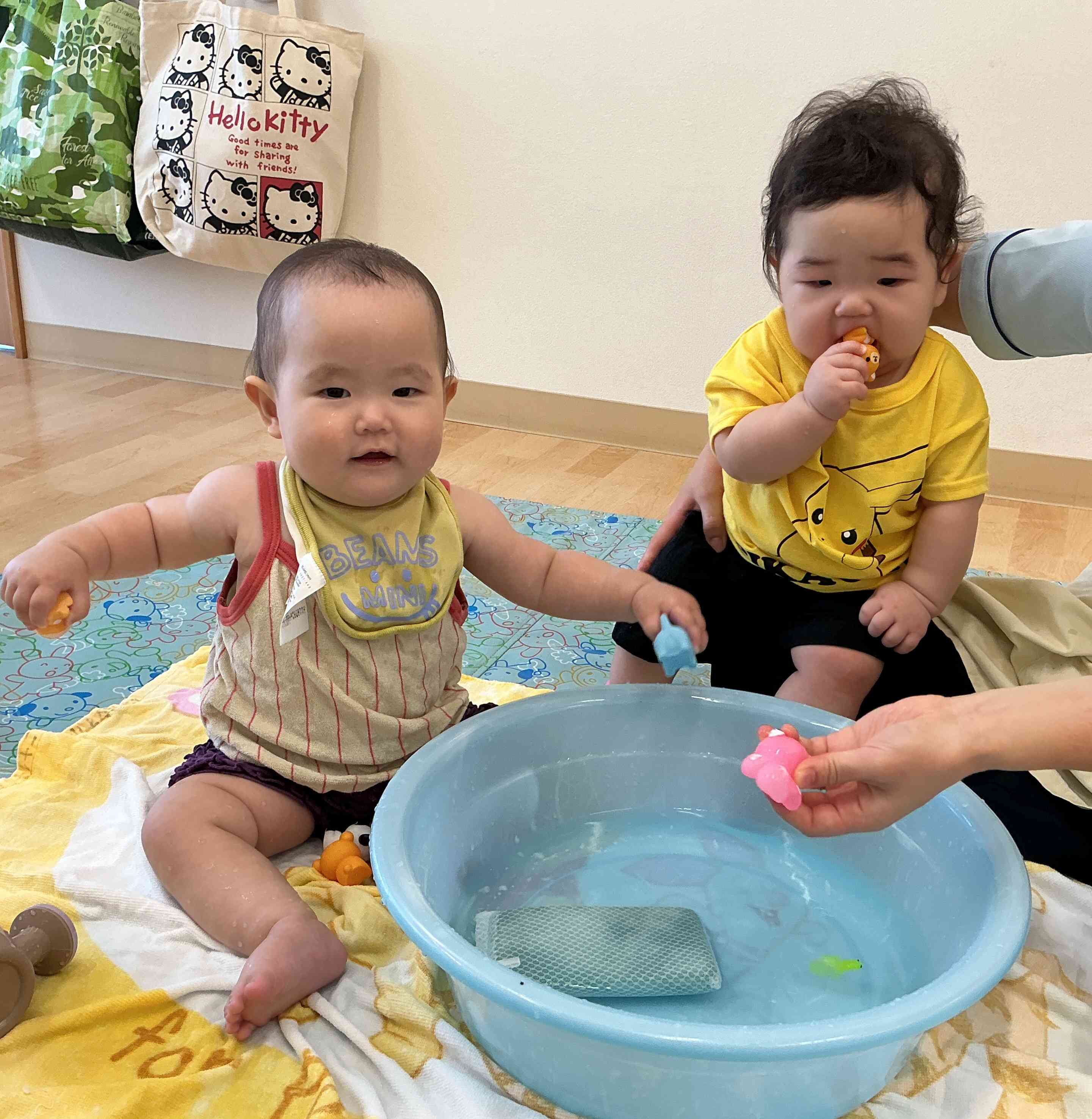 ひよこ組の様子(０歳児）