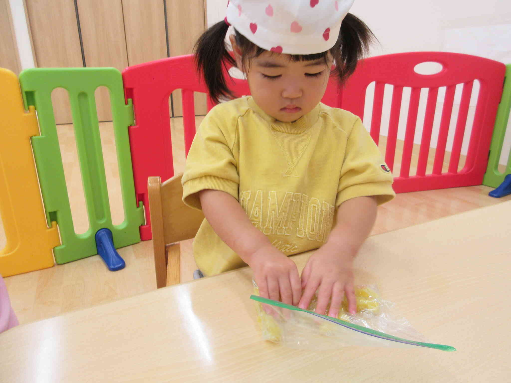 あひる組（1歳児）9月の食育活動