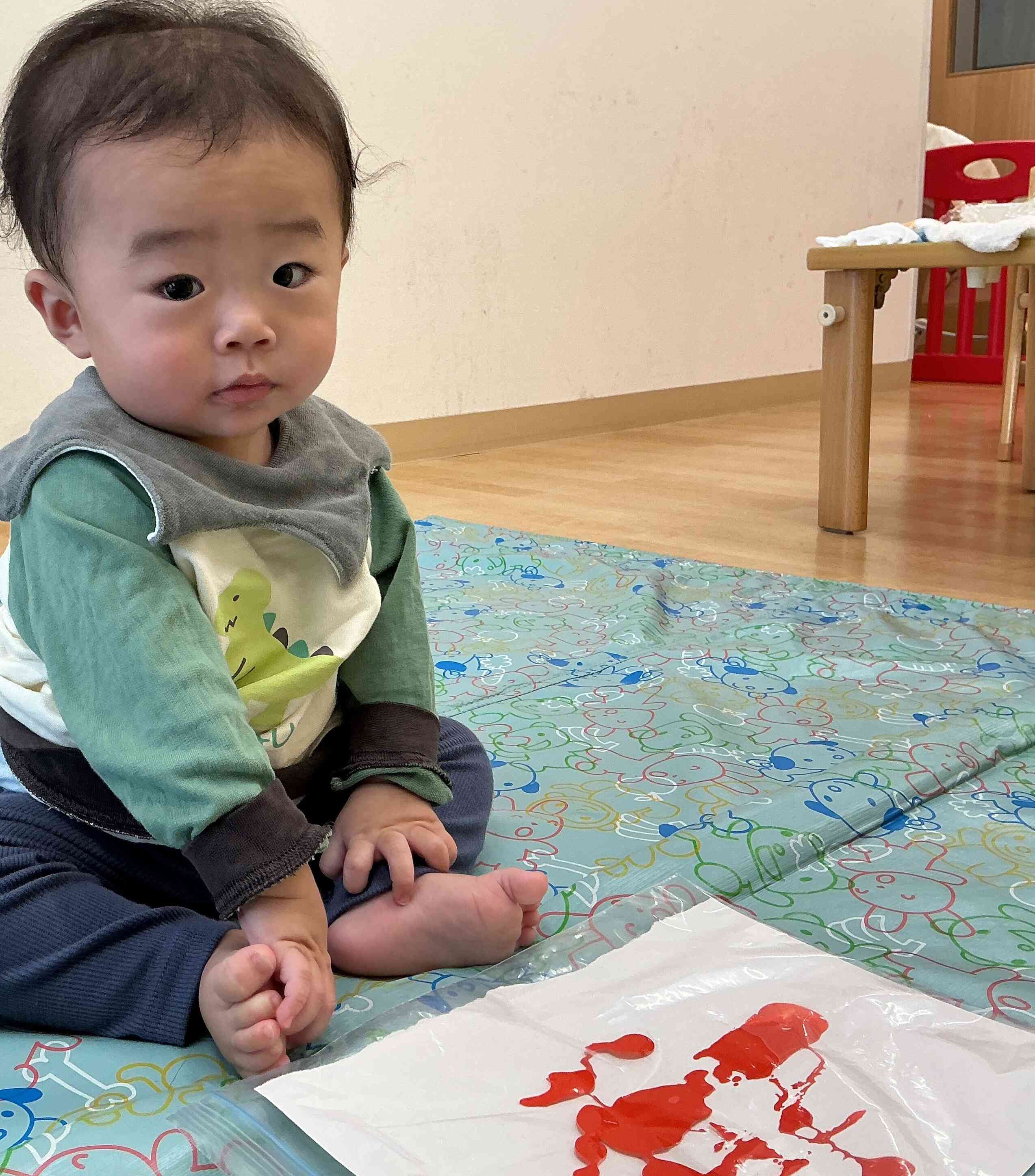 ひよこ組（0歳児）１０月の製作