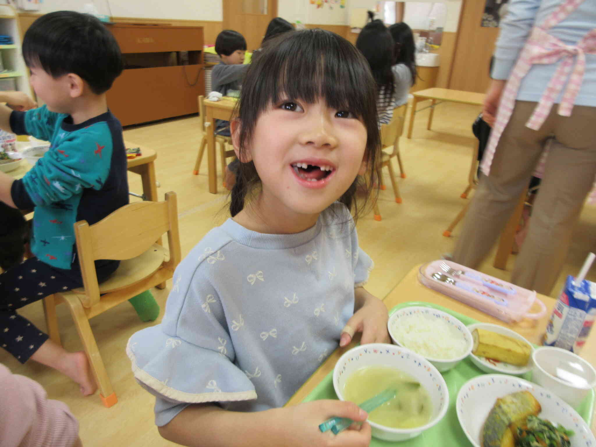 みんなで食べるの楽しいね♪