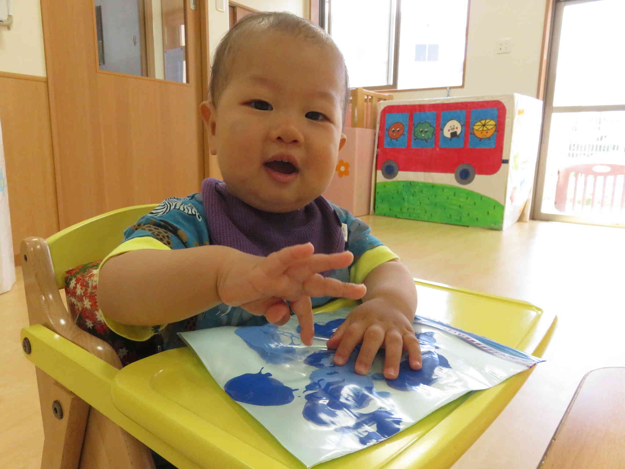 ０歳児・ひよこ組の様子